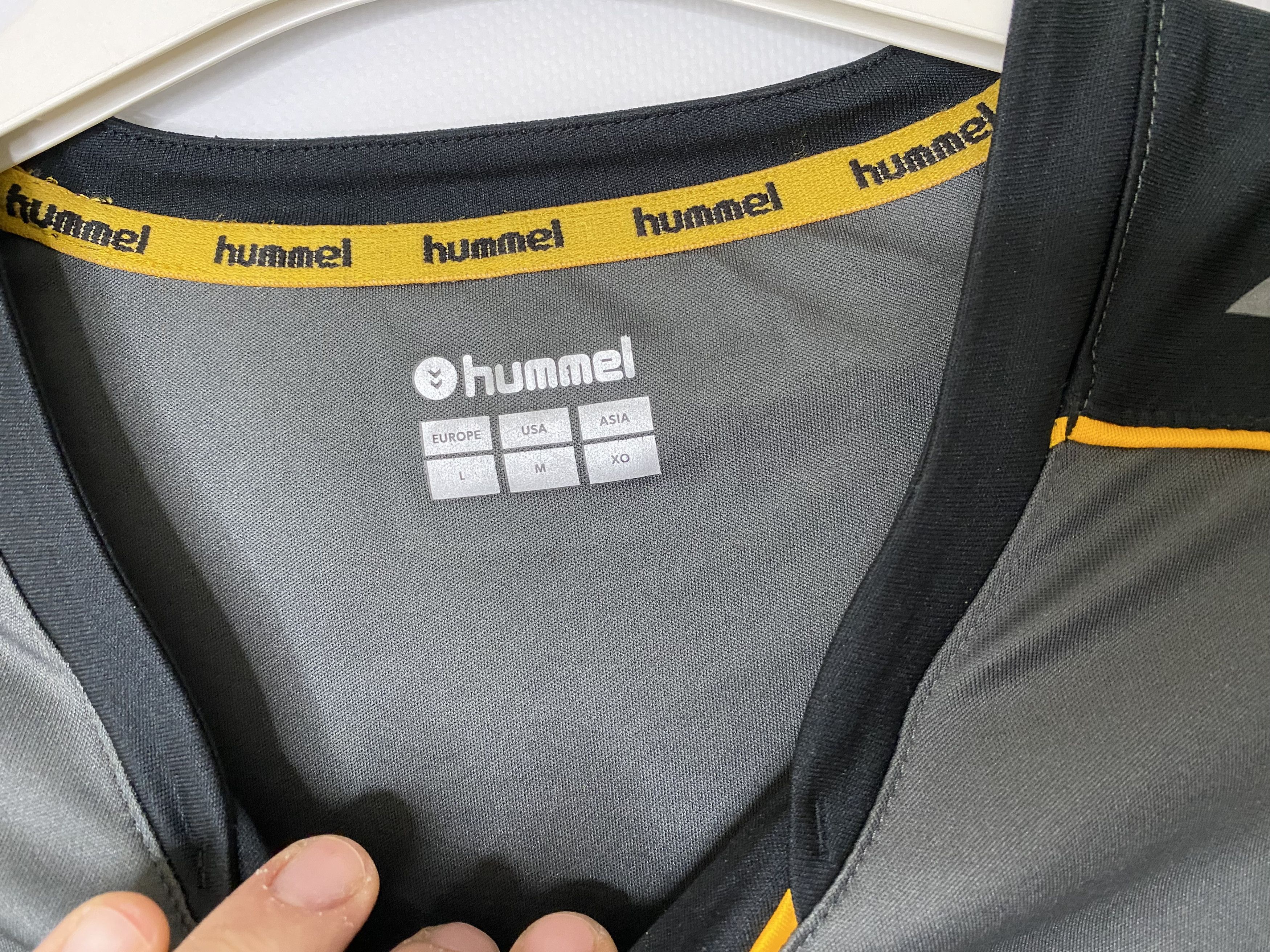 Hummel NEWPORT COUNTY 2020-21 TRAINING FOOTBALL SHIRT SOCCER JERSEY Size US L / EU 52-54 / 3 - 5 Thumbnail