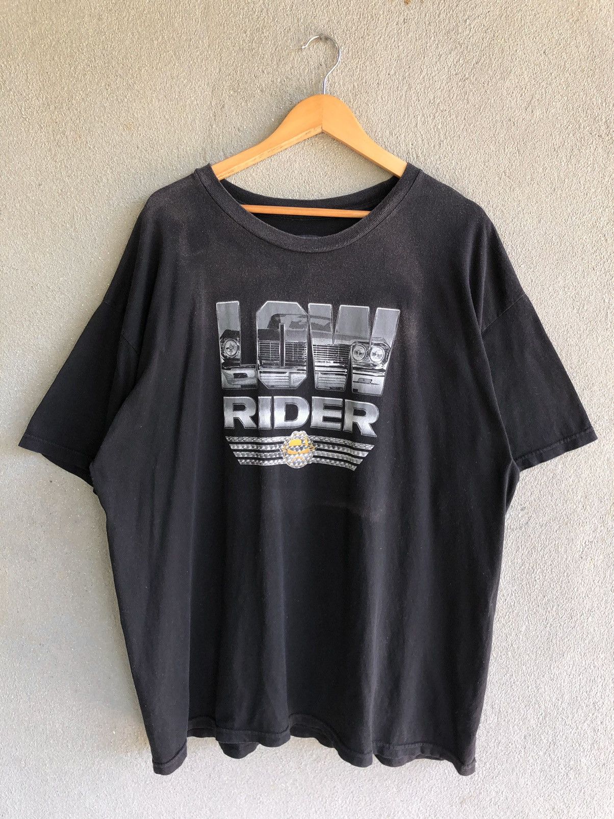 Japanese Brand × Vintage Vintage Y2K Low Rider faded black graphic t shirt Size US L / EU 52-54 / 3 - 1 Thumbnail