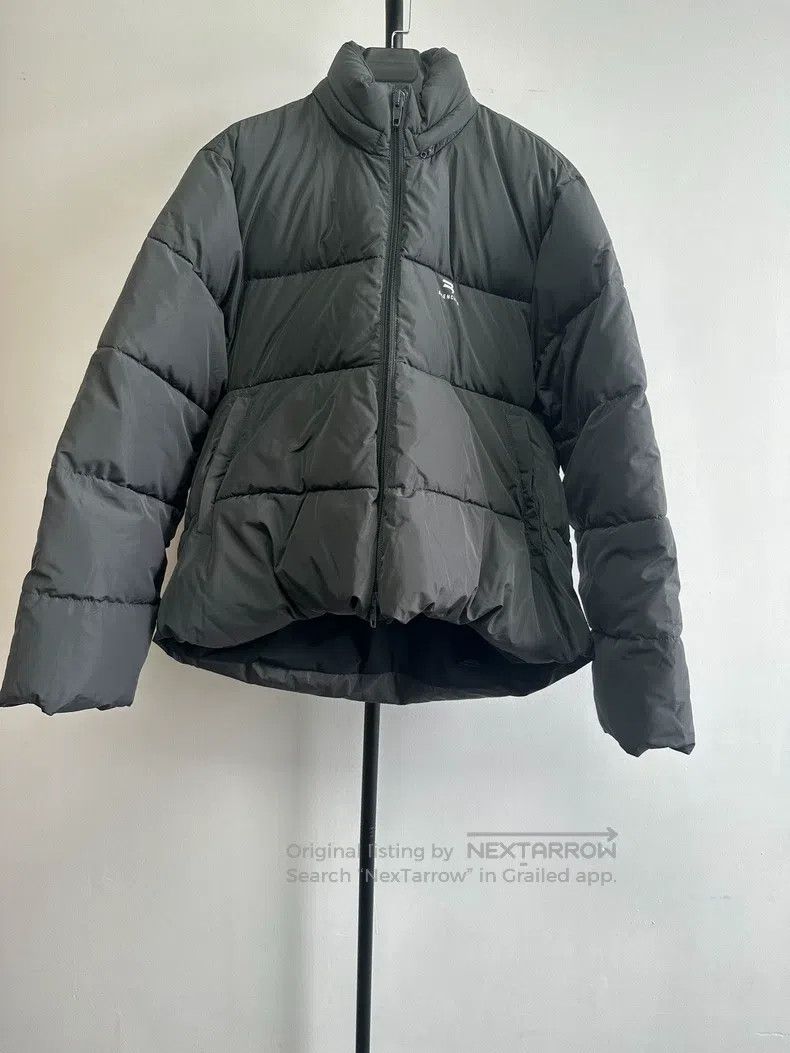 Balenciaga Balenciaga Solid Color Logo Micro-satin Jacket Size XS / US 0-2 / IT 36-38 - 1 Thumbnail