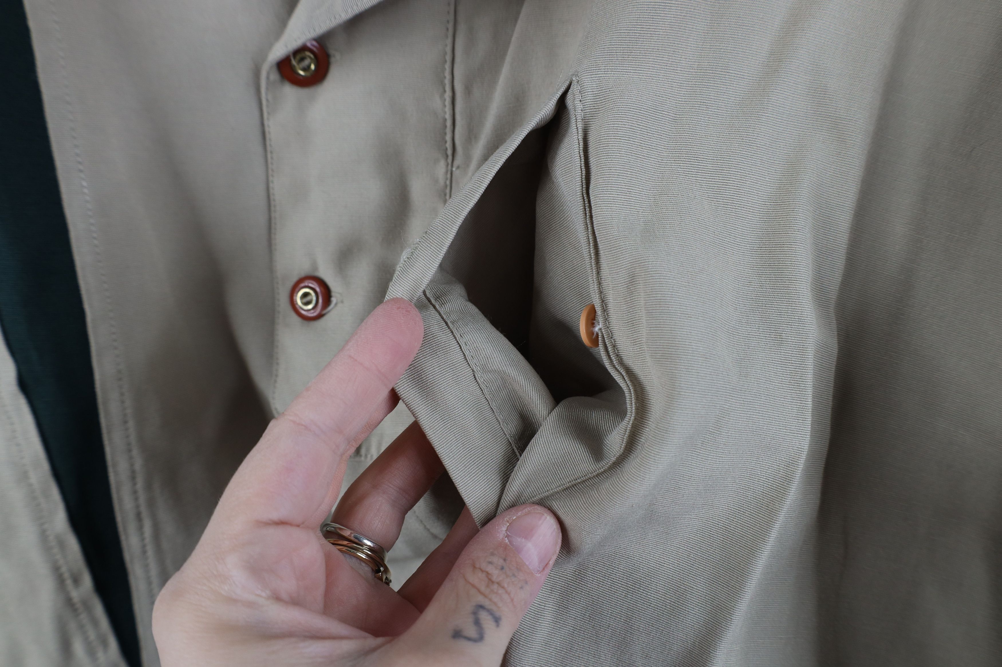 Vintage Vintage 90s Rockabilly Baggy Collared Button Shirt Beige Size US XL / EU 56 / 4 - 9 Thumbnail
