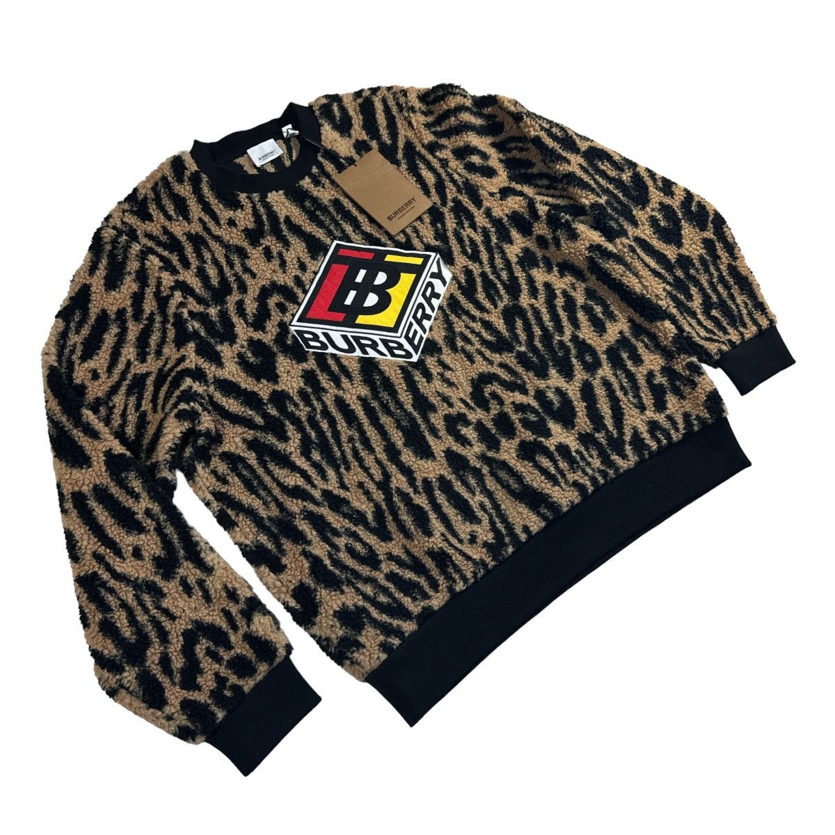 Burberry NWT Burberry Leopard Print Fleece Sweater Size US M / EU 48-50 / 2 - 4 Thumbnail