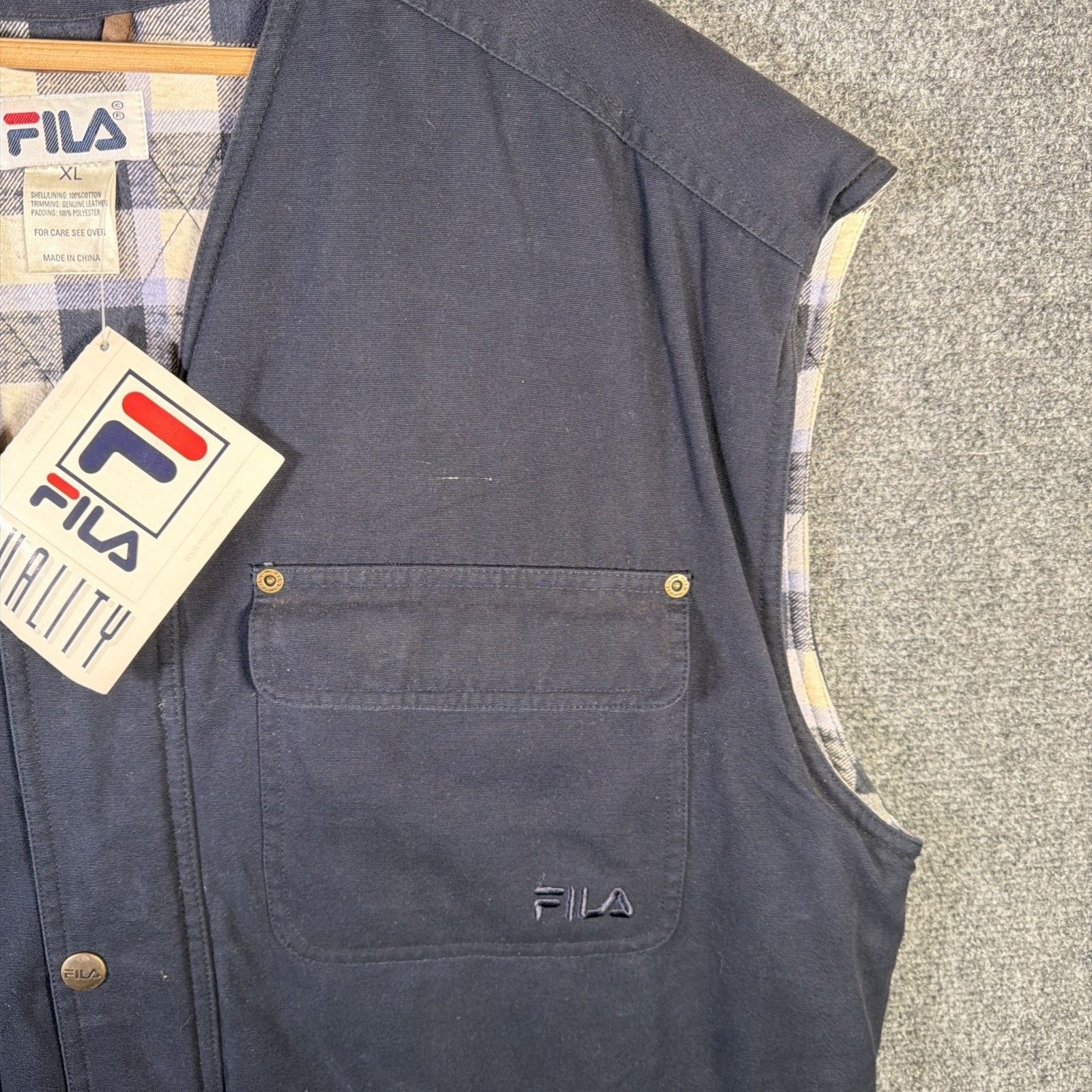 Fila Vintage FILA Vest Mens XL Navy 90s Expedition Outdoor Plaid Size US XL / EU 56 / 4 - 2 Thumbnail