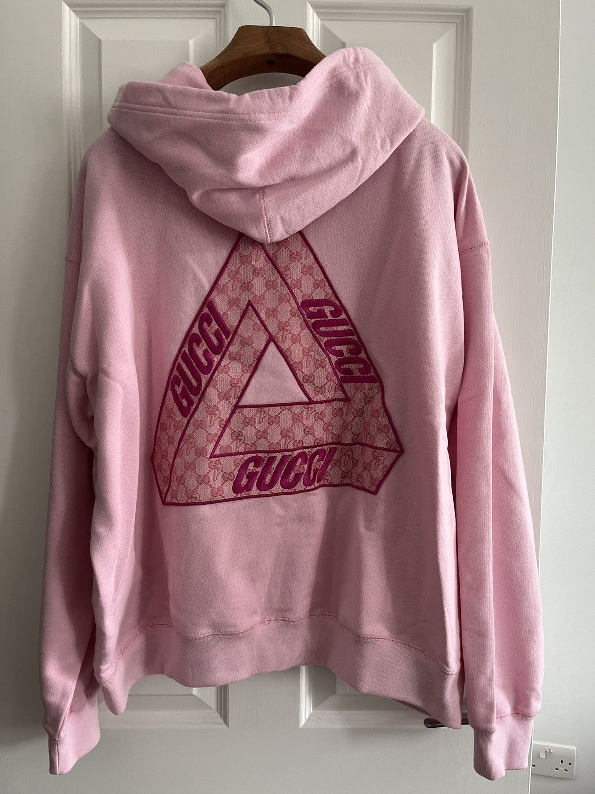 Palace Gucci Tri-Ferg Hoodie パレスグッチGGフーディーピンク Palace x Gucci Tri-Ferg GG Patch Hoodie Parfait Pink – The