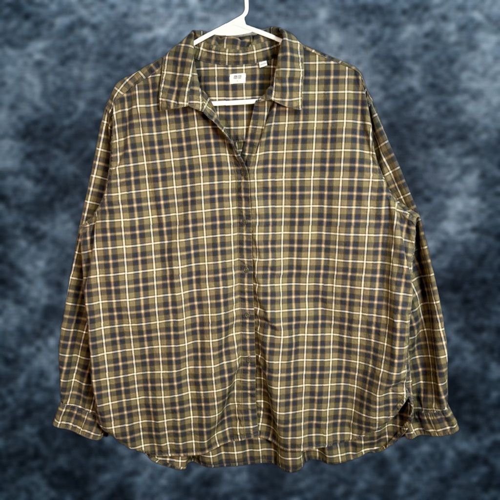 Uniqlo Uniqlo Womens XL Brown Plaid Button-Up Shirt Long Sleeve Size XL / US 12-14 / IT 48-50 - 1 Thumbnail