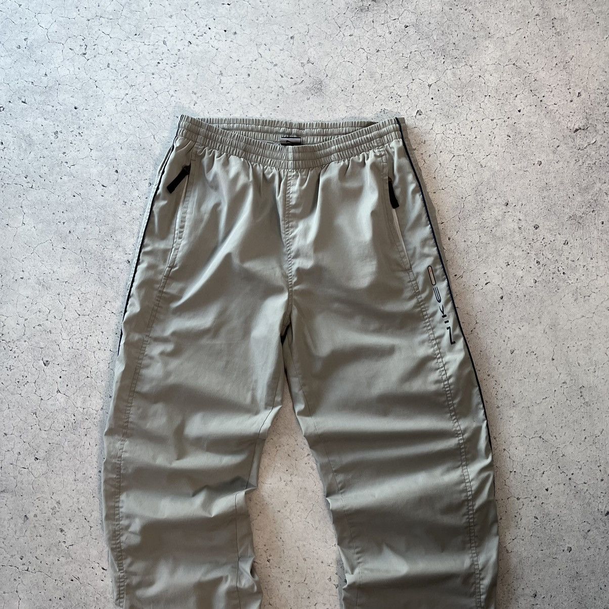 Nike Nike Track Swoosh Pants Vintage Nylon Joggers Streetwear Size US 30 / EU 46 - 6 Thumbnail