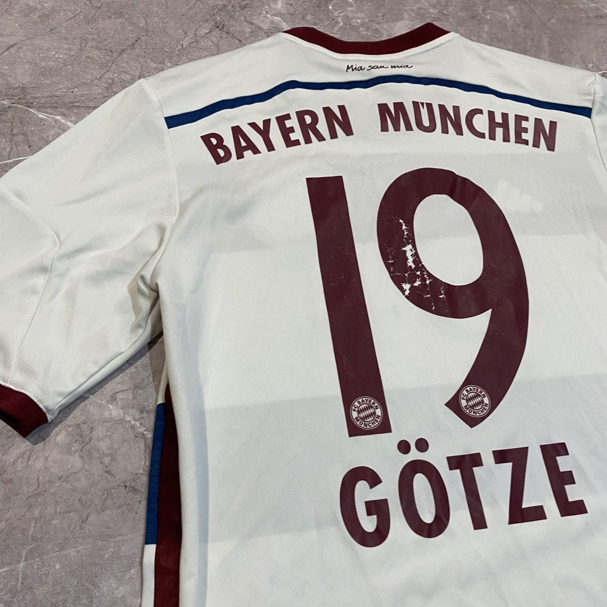 Vintage GOTZE ! VINTAGE ADIDAS BAYERN MUNICH TEE FIFA CHAMPIONS Size US M / EU 48-50 / 2 - 15 Thumbnail