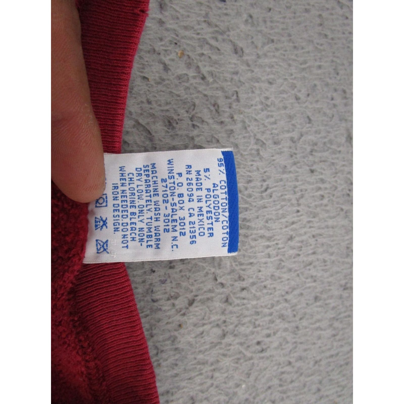 Champion VINTAGE Champion Script Logo Sweatshirt Size L Men Red 90s Sports Pullover Crew Neck All Seasons Gym & Training Myriad Keywords Size US L / EU 52-54 / 3 - 3 Thumbnail