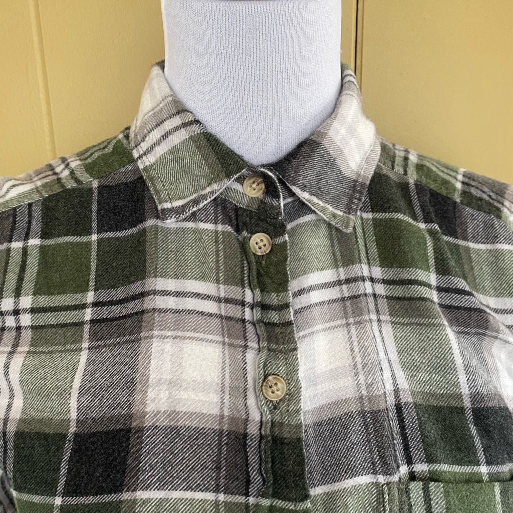 American Eagle Outfitters American eagle women S ahh-mazingly soft boyfriend fit butto Size S / US 4 / IT 40 - 3 Thumbnail