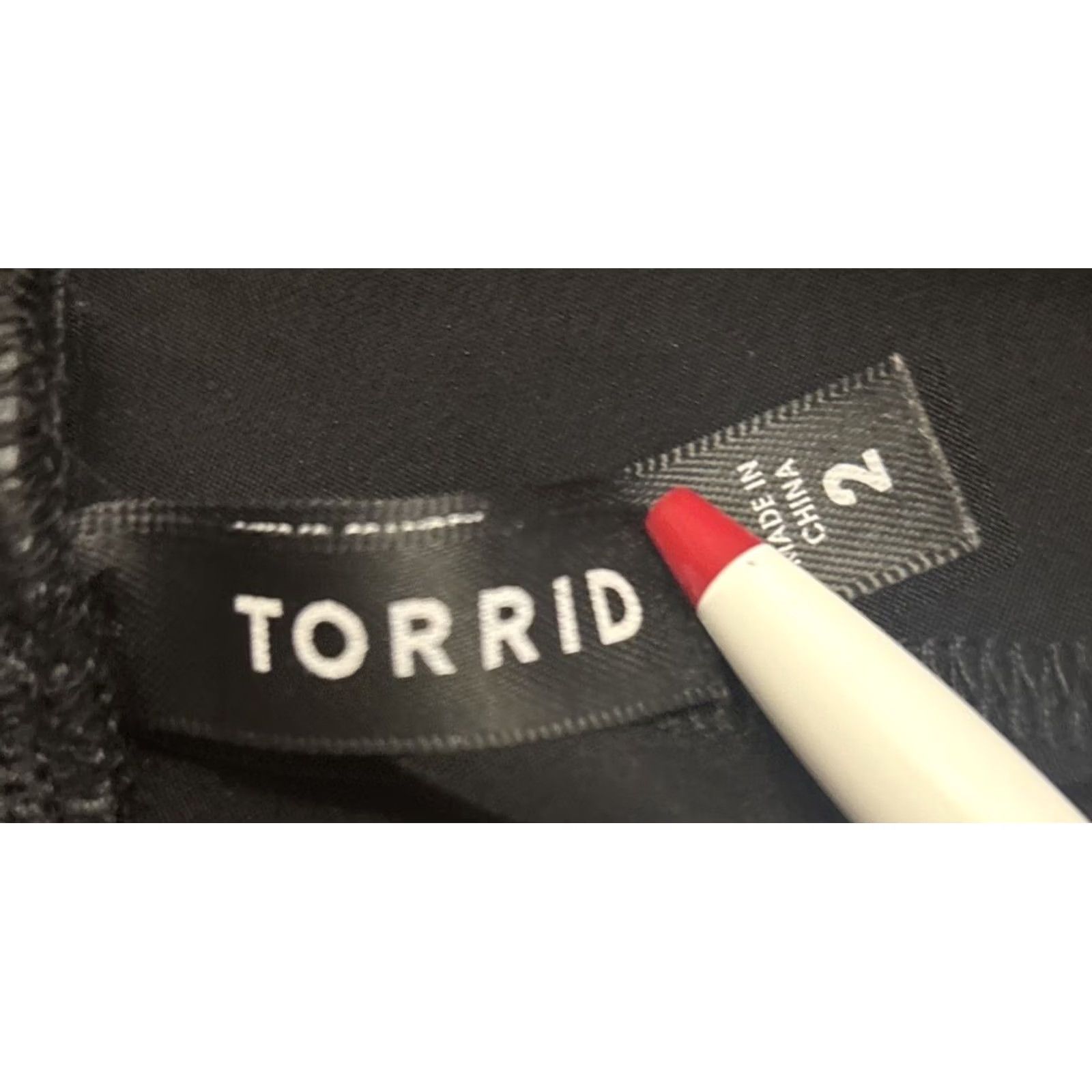 Torrid Torrid Pants Plus 2XL Black Elastic Waist Stretch Faux Leather Skinny Ankle 26in Inseam Size 40" / US 18 - 5 Thumbnail