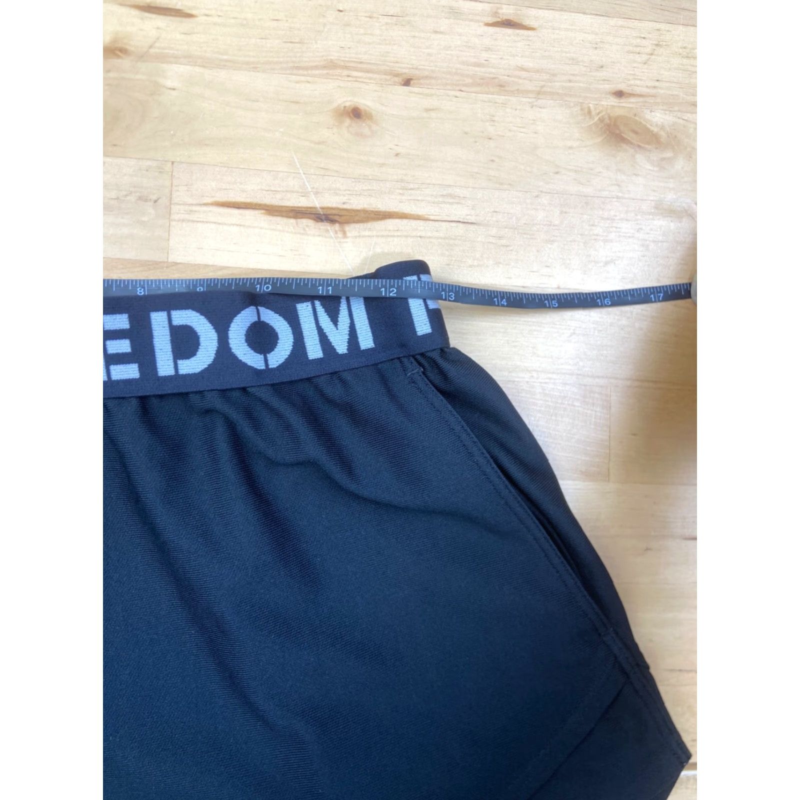 Under Armour Under armour Gym Shorts Womens S Black Athletic Breathing Elastic Waist Running Cross Training Gym & Training #9128 Size 28" / US 6 / IT 42 - 3 Thumbnail