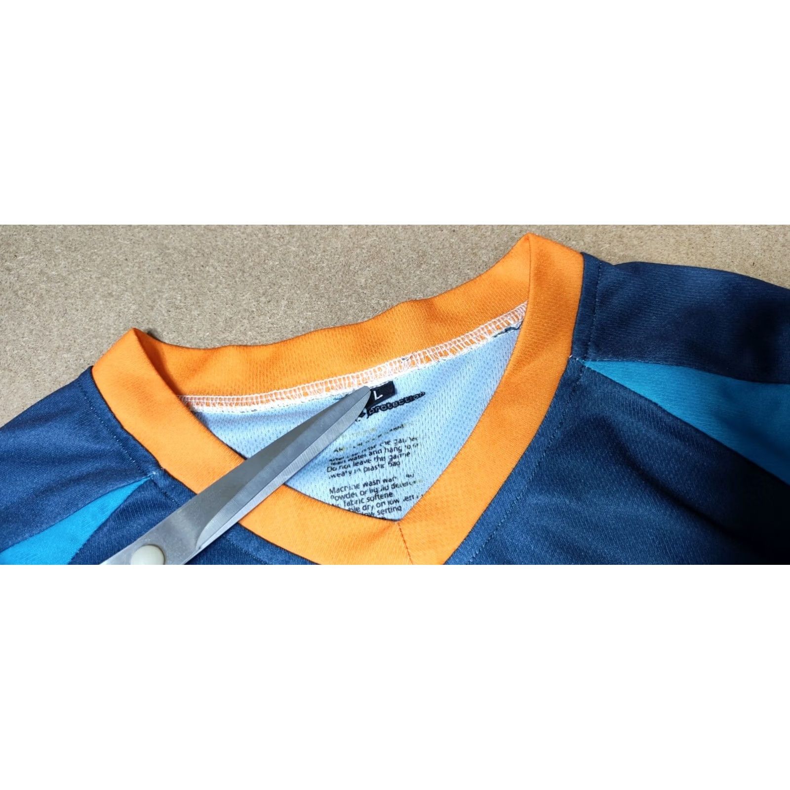 Layer 8 SWEET PROTECTION Womens Blue Base Layer Size L Sport Thermal Top Ski Thermo Shirt Pullover Moisture Wicking Quick Dry Size L / US 10 / IT 46 - 7 Thumbnail