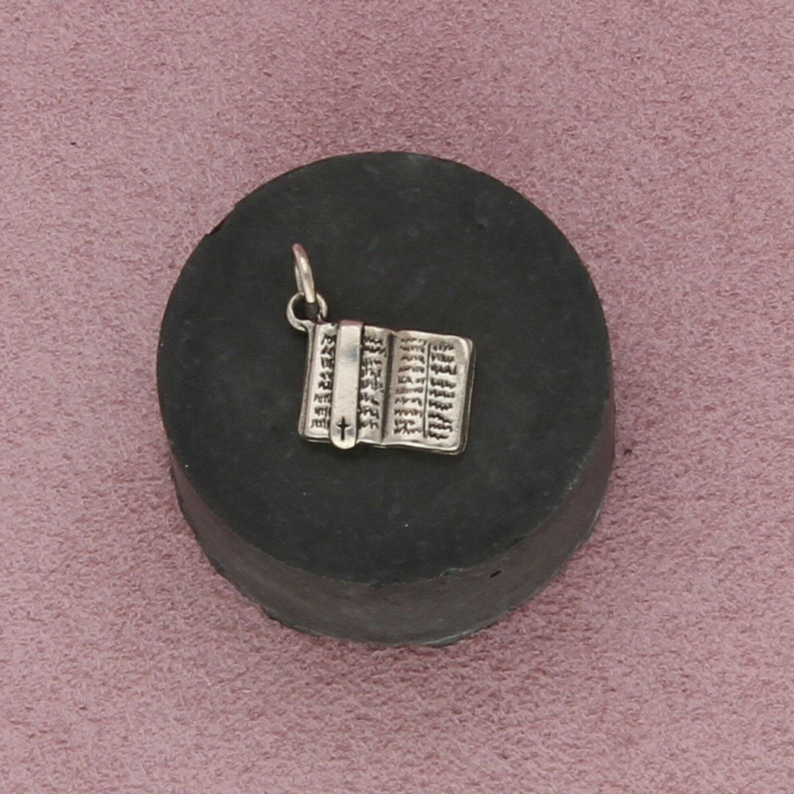 Sterling Silver sterling silver vintage open holy bible charm pendant Size ONE SIZE - 2 Thumbnail