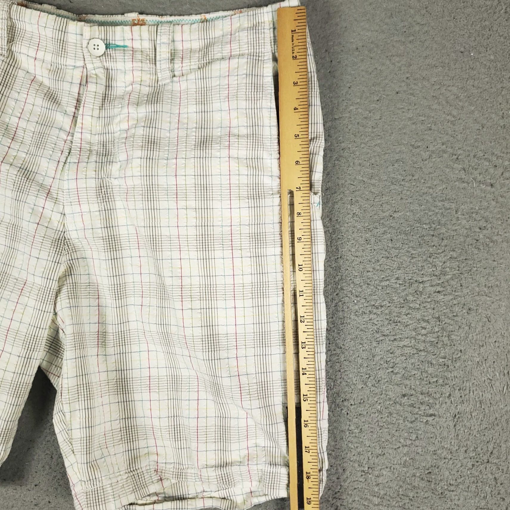 Tommy Bahama VINTAGE Tommy Bahama Men’s Shorts Size 34 Gray Plaid Chino Flat Front Cotton Summer Casual Size US 34 / EU 50 - 5 Thumbnail
