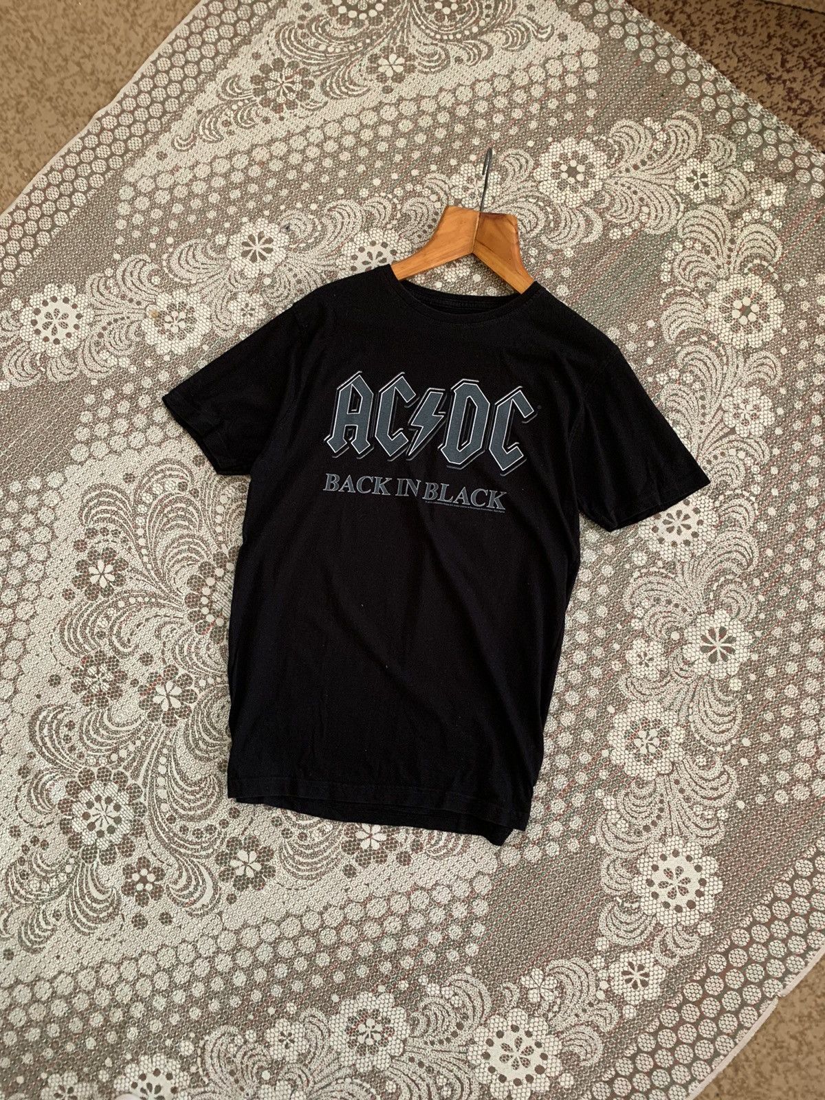 Band Tees T-shirt AC/DC back in black Size US M / EU 48-50 / 2 - 1 Thumbnail