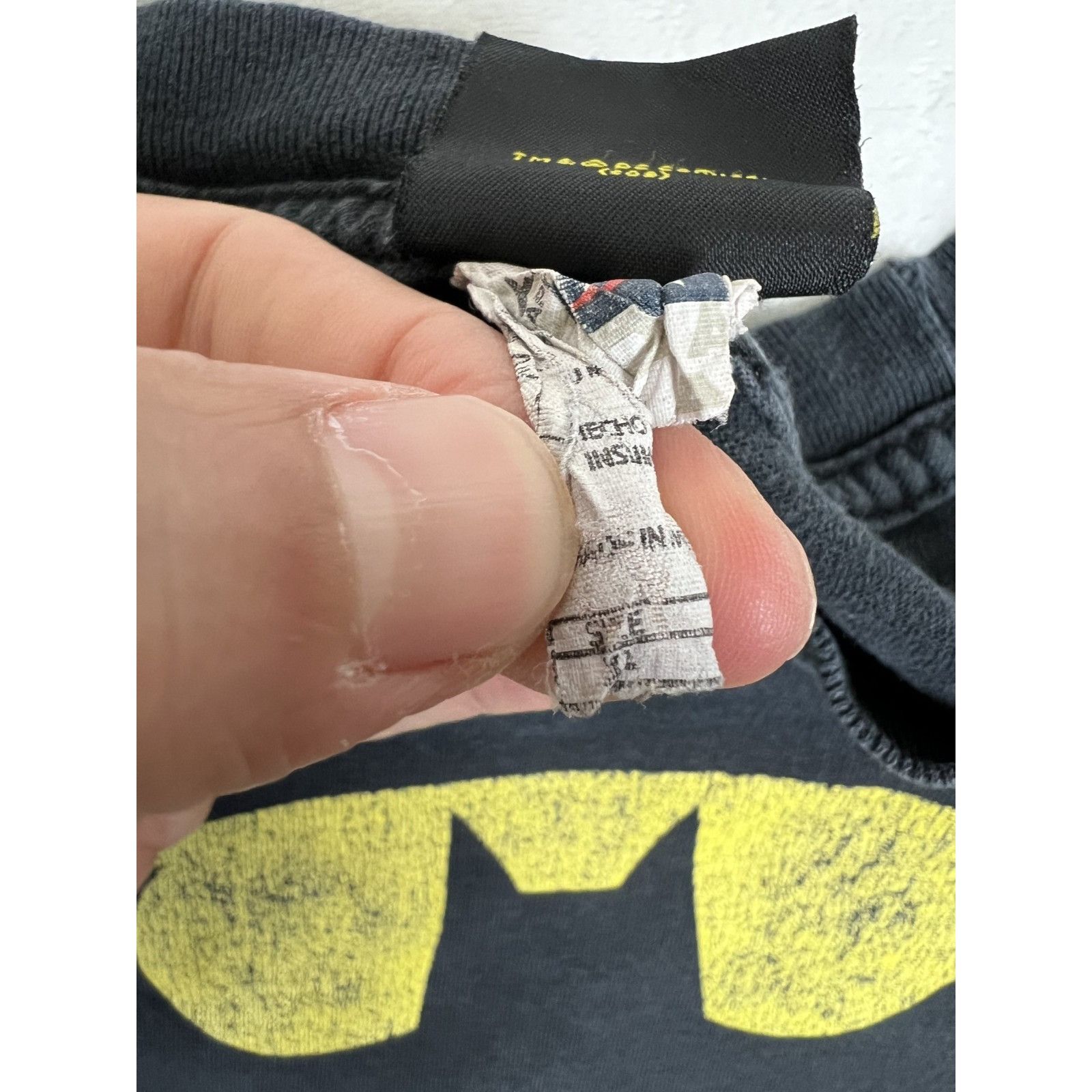 DC Vintage DC Comics Batman T-Shirt Size XL 90s Black OG Logo Size US XL / EU 56 / 4 - 5 Thumbnail