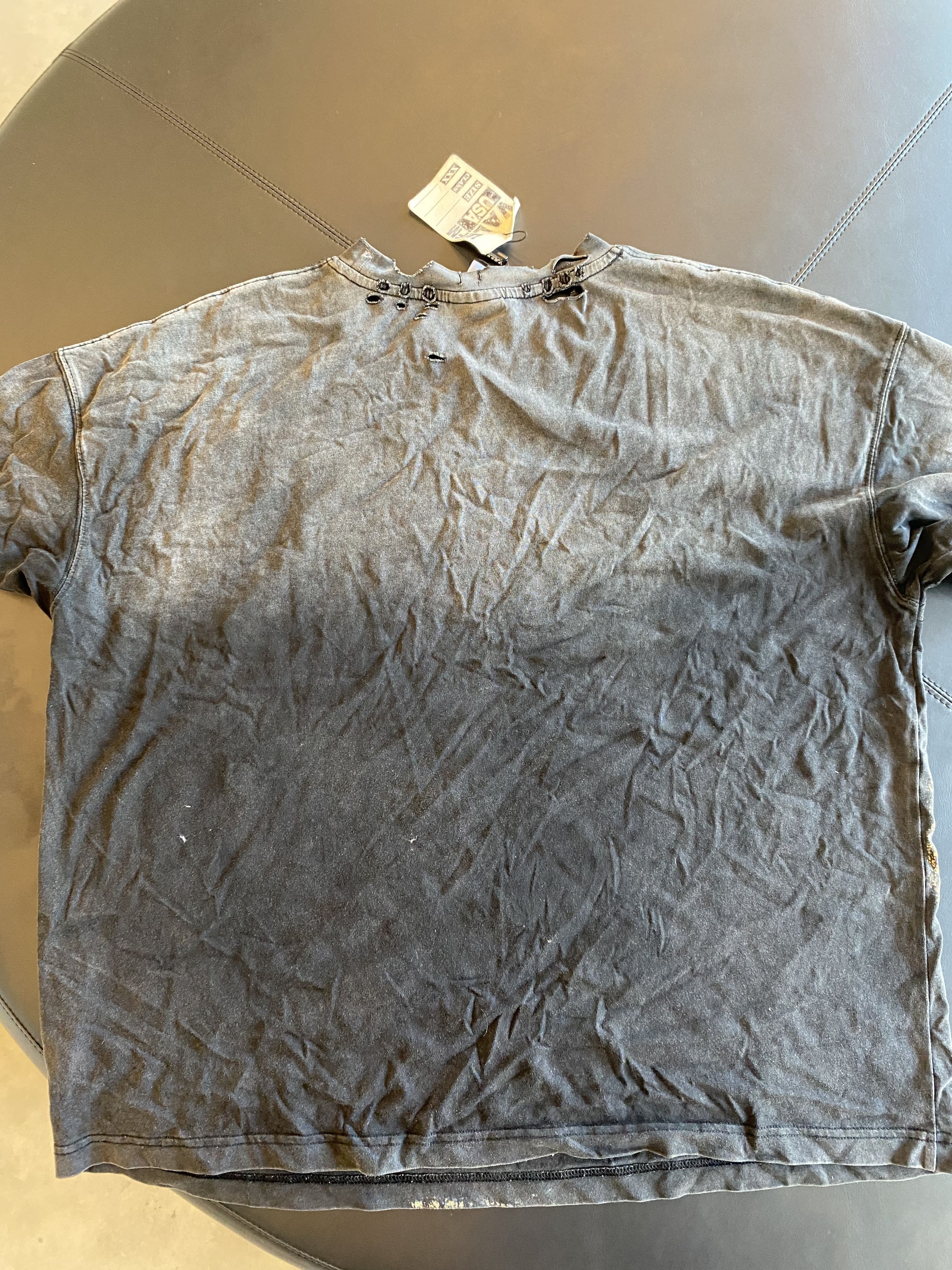 Vale Vale Forever "Kiss" Tee Size US M / EU 48-50 / 2 - 2 Thumbnail
