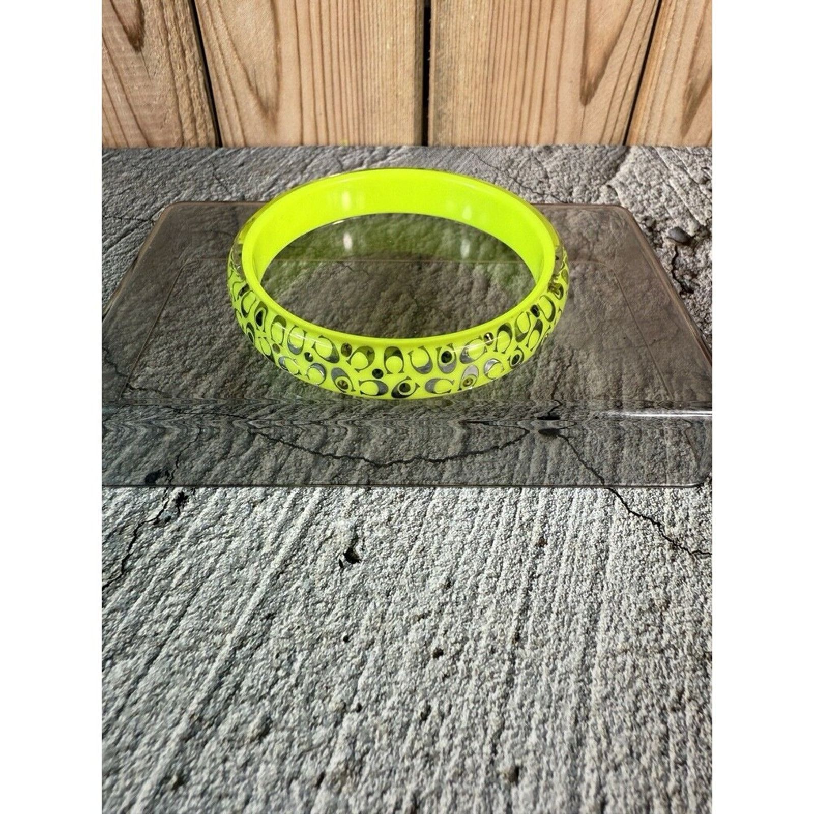 Coach Coach Retro Signature Bangle Bracelet Translucent Neon Lime Size ONE SIZE - 4 Thumbnail