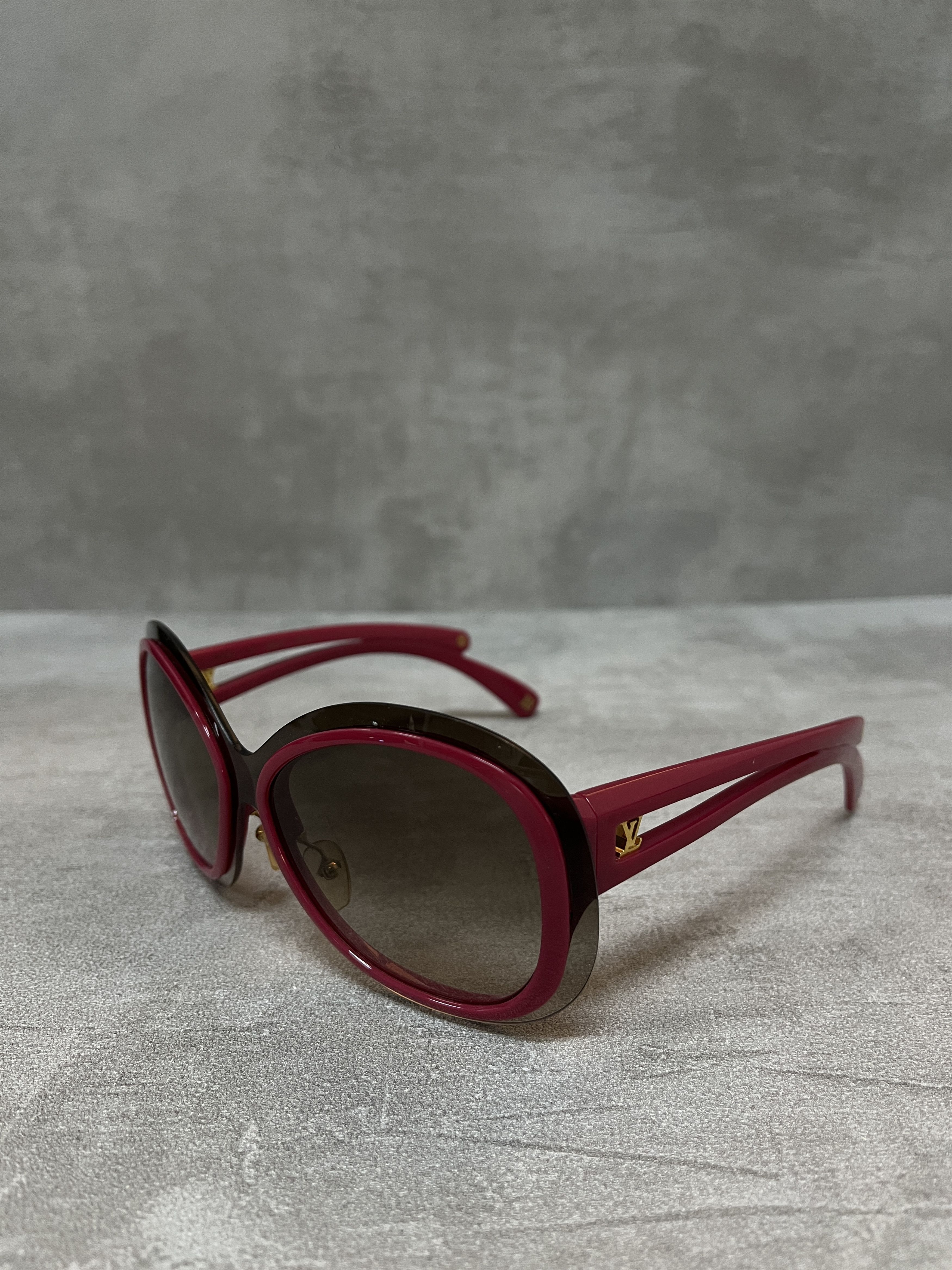 Louis Vuitton Burgundy Glasses With Gold Logo Details And Shaded Lens Size ONE SIZE - 3 Thumbnail