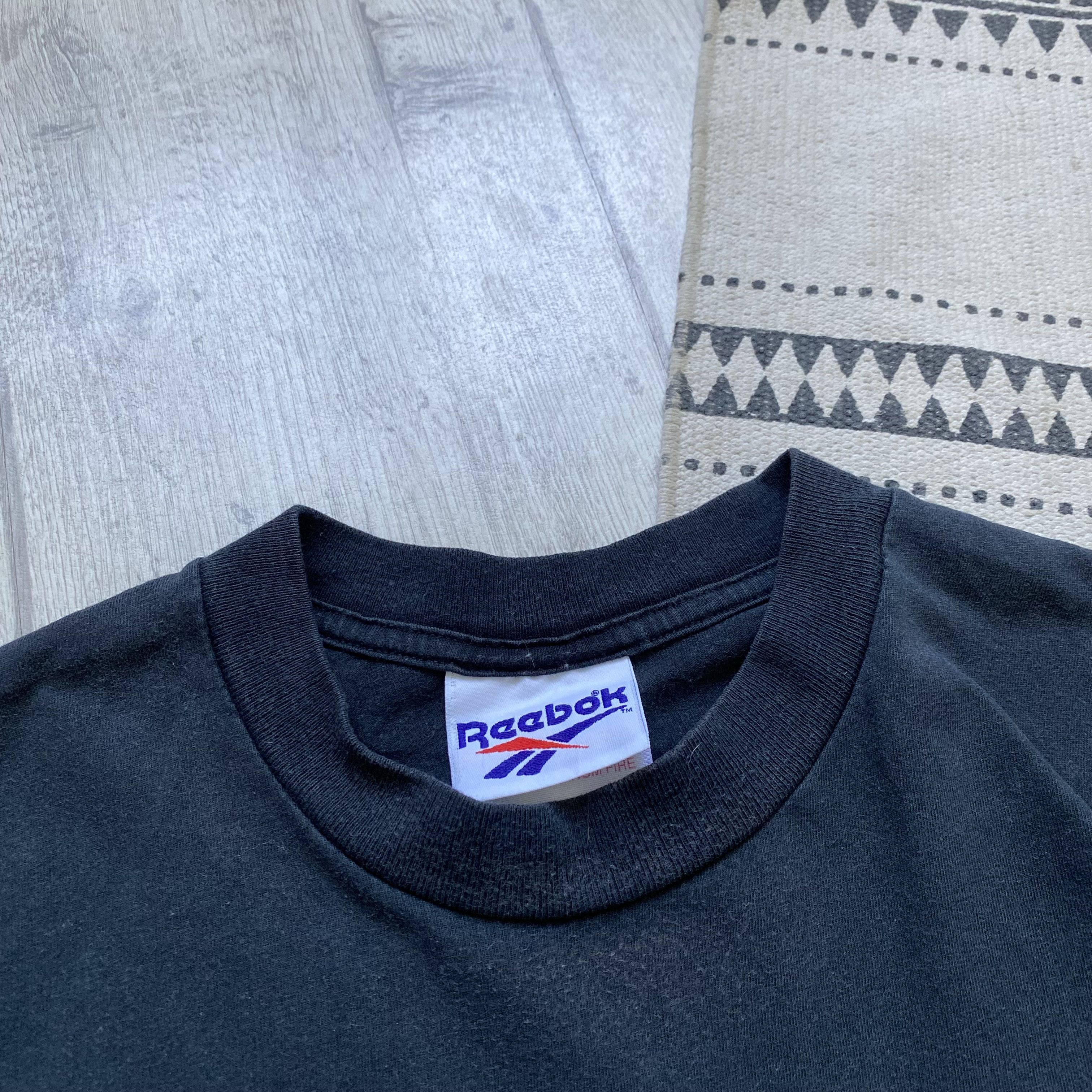Reebok Vintage 90s Faded Reebok tee center logo Y2K umbro nike puma Size US M / EU 48-50 / 2 - 4 Thumbnail