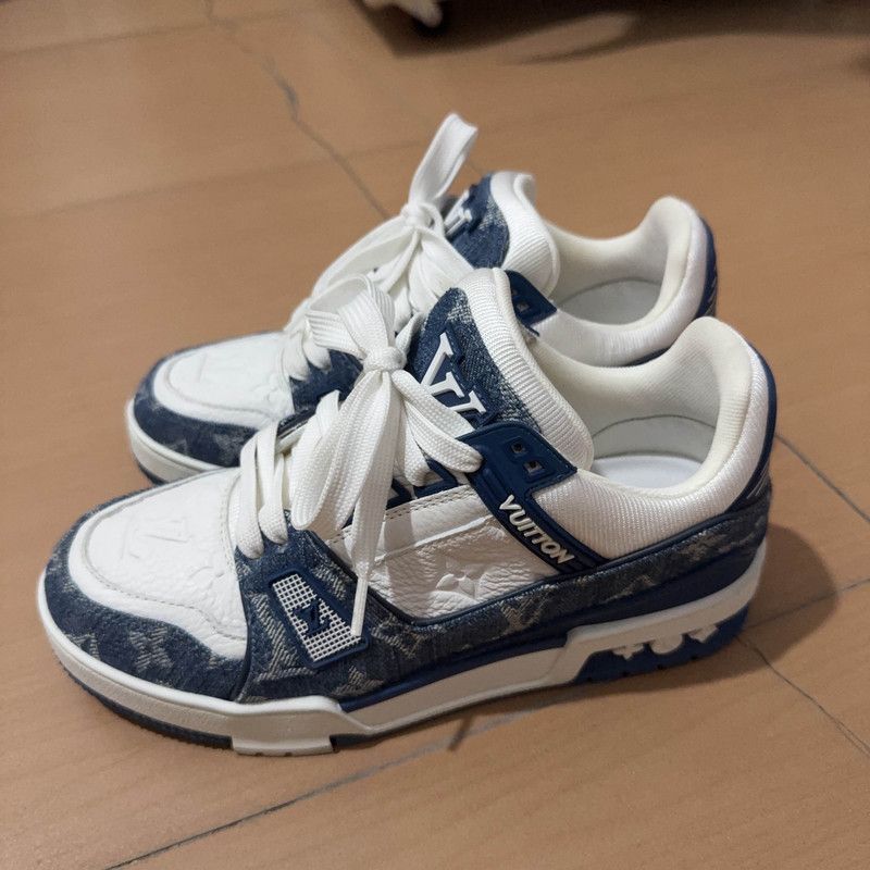 Louis Vuitton Louis Vuitton Vintage Trainer Sneakers in Blue and White -2 Size US 5.5 / EU 38 - 1 Thumbnail