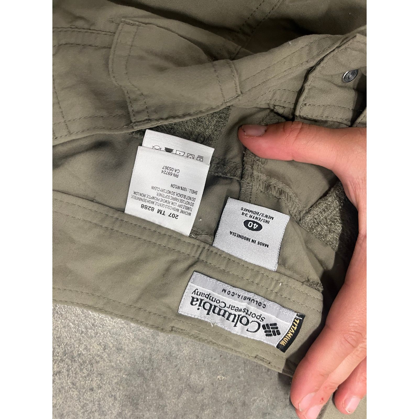 Columbia Columbia Omni dry Convertible Pants Mens Sz 40 Zip Size US 40 / EU 56 - 6 Thumbnail
