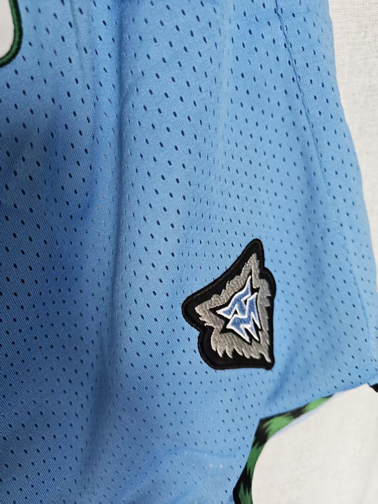 NBA New Minnesota Timberwolves Short XL Size US 36 / EU 52 - 3 Thumbnail