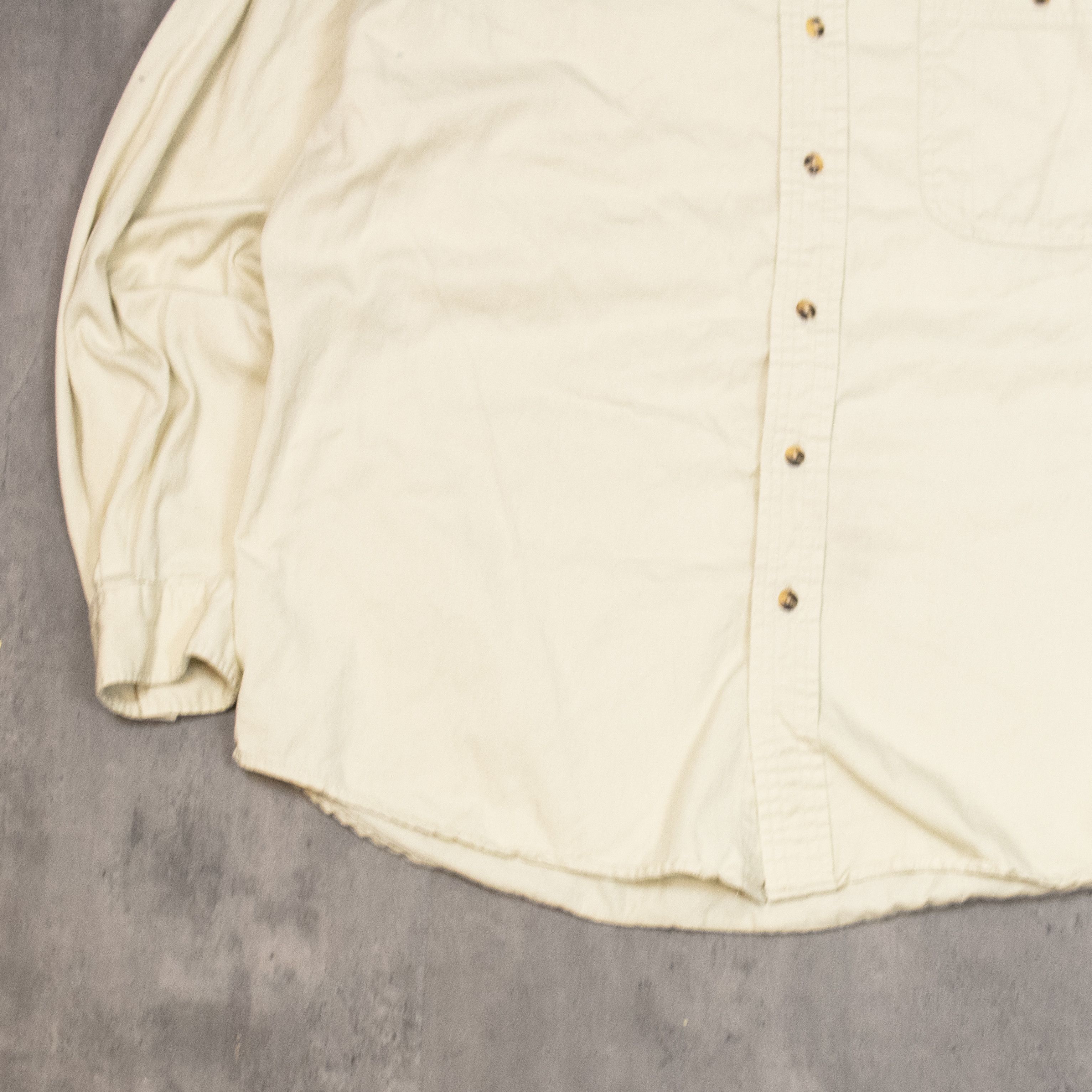 Vintage Vintage VTG 90's Medical Crest Cream One Pocket Denim Shirt Size US L / EU 52-54 / 3 - 4 Thumbnail