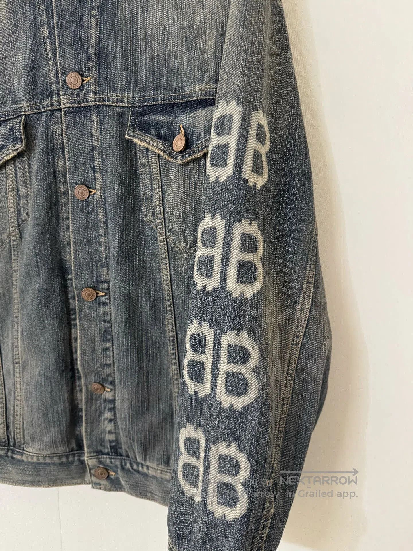 Balenciaga balenciaga bitcoin denim jacket with dual arms. Size US XS / EU 42 / 0 - 5 Thumbnail