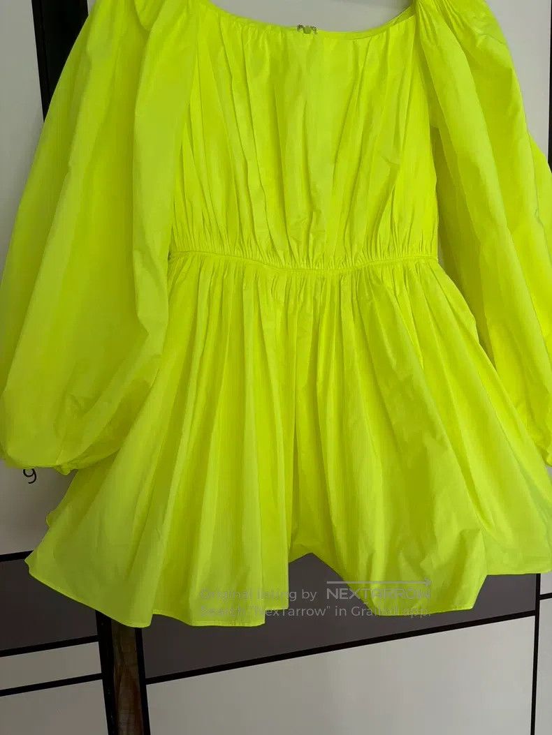 Valentino Valentino dress Size M / US 6-8 / IT 42-44 - 2 Thumbnail