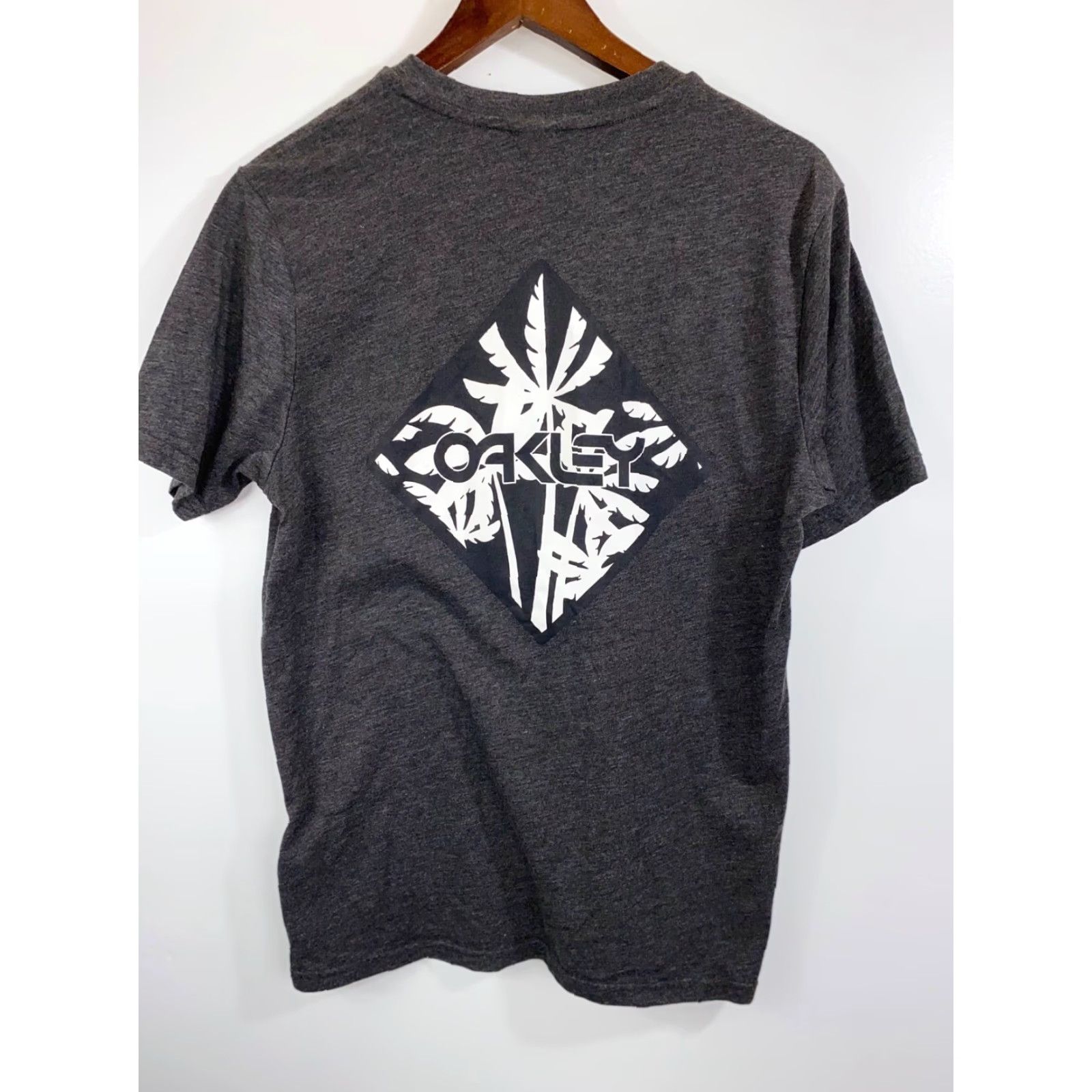 Oakley Oakley Mens T-Shirt Regular Short Sleeve Charcoal Gray Crew Neck Logo XS Regular Fit #751 Size US XS / EU 42 / 0 - 3 Thumbnail