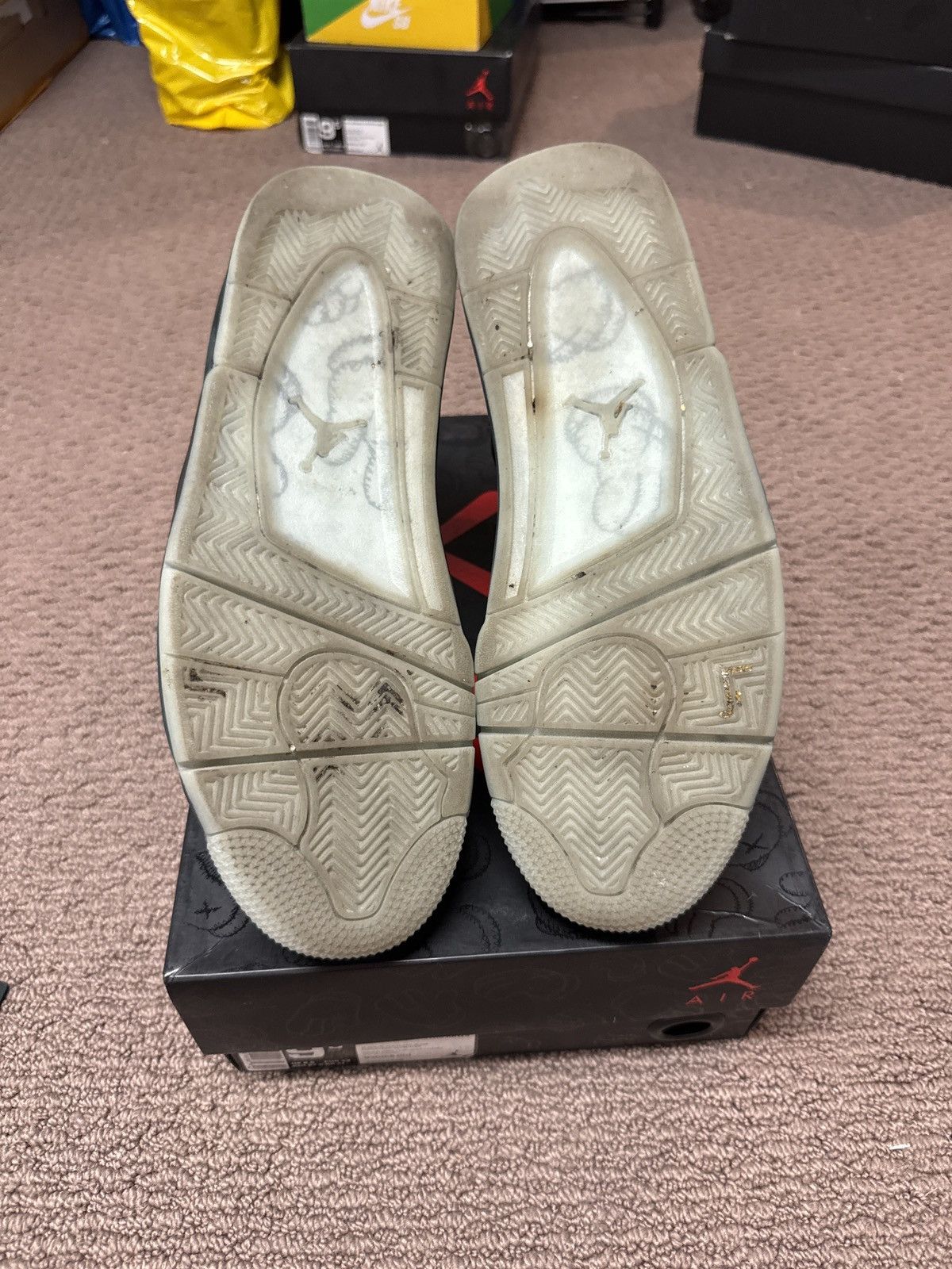 Jordan Brand × Kaws Kaws Jordan 4 Size US 9.5 / EU 42-43 - 7 Thumbnail