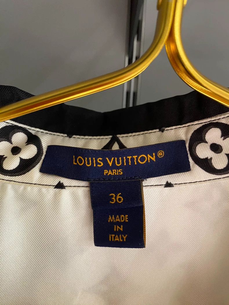 Louis Vuitton Louis Vuitton size 36 Silk Shirt 2501-Nextarrow Size US M / EU 48-50 / 2 - 3 Thumbnail