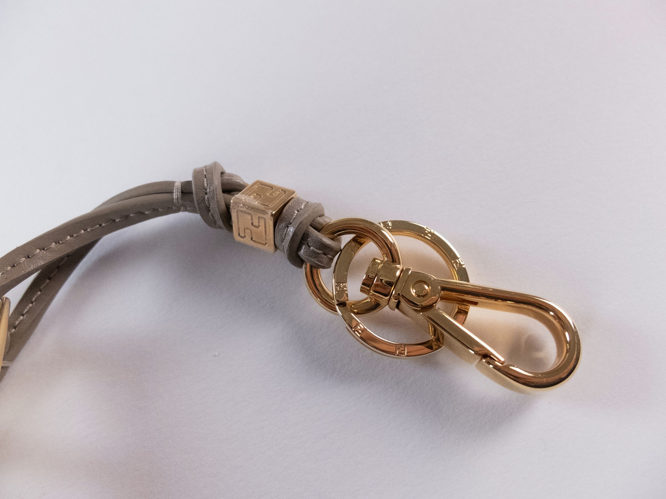 Fendi FENDI gray FF diamonds leather bag charm / keyring Size ONE SIZE - 3 Thumbnail