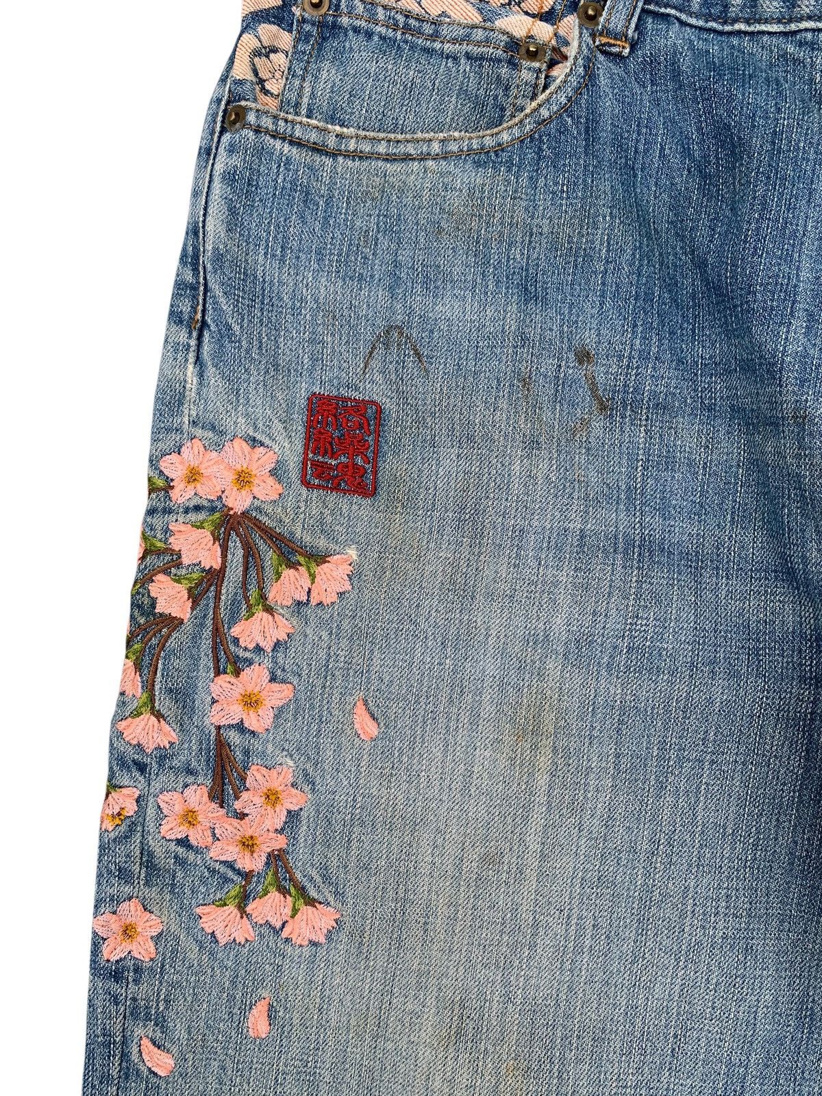 Kapital KARAKURI TAMASHI FISH KOI SAKURA EMBROIDERY DISTRESSED DENIM Size US 32 / EU 48 - 22 Thumbnail