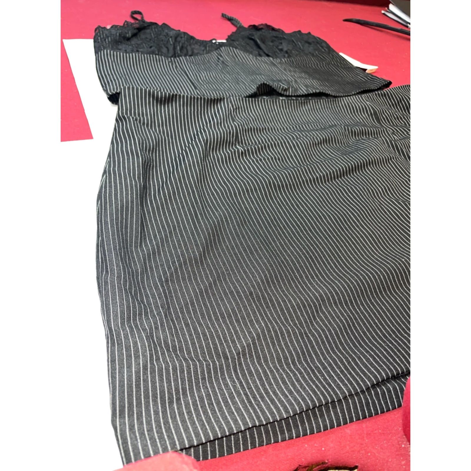 Vintage No Boundaries 2XL Black White Pin Striped Bustier Corset Lace Top Skirt Set Women's gangster 1920s Fusion Night Clubwear Costume Size XXL / US 16-18 / IT 52-54 - 2 Thumbnail