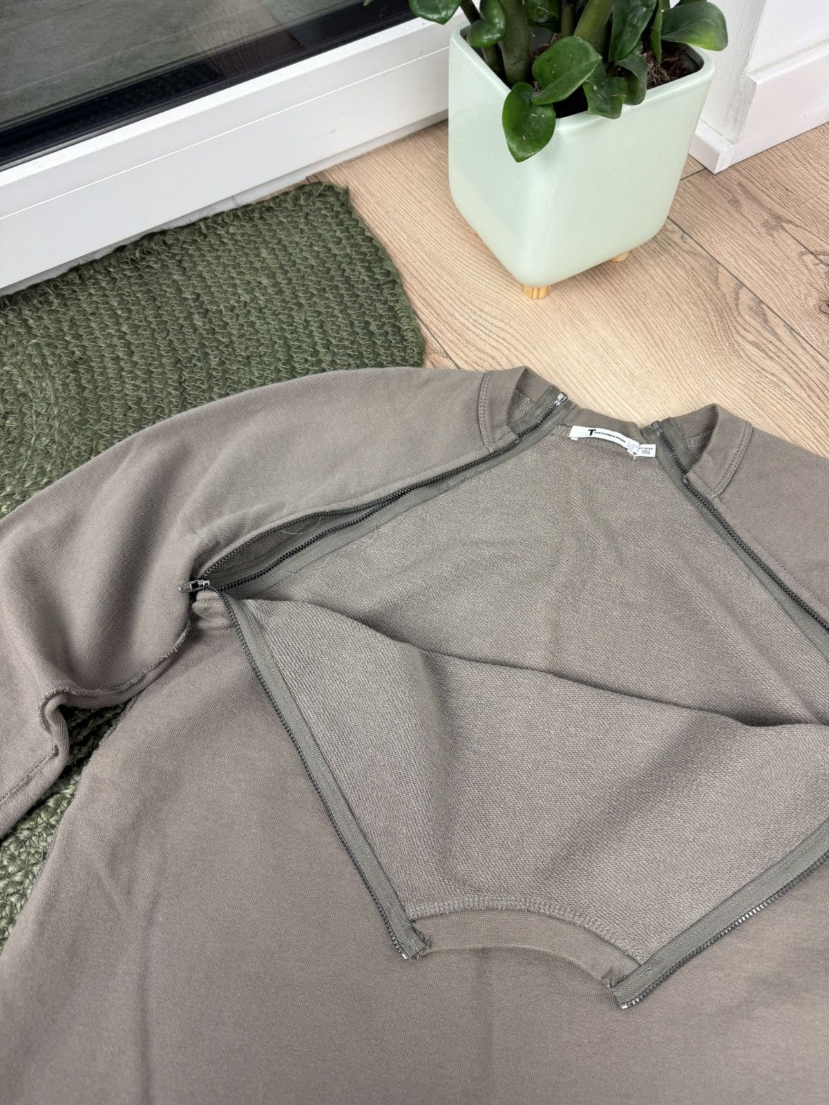 Alexander Wang Alexander Wang zipper sweatshirt rarity M Size US M / EU 48-50 / 2 - 5 Thumbnail