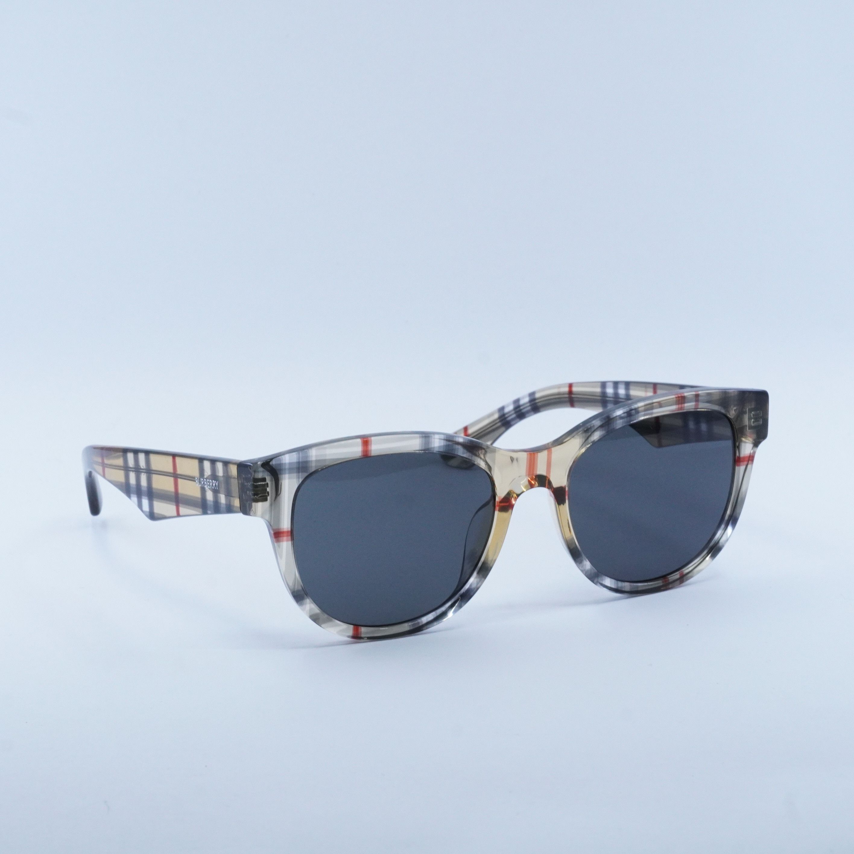Burberry Burberry BE4432U 412287 Sunglasses Vintage Check Square Fram Size ONE SIZE - 4 Thumbnail