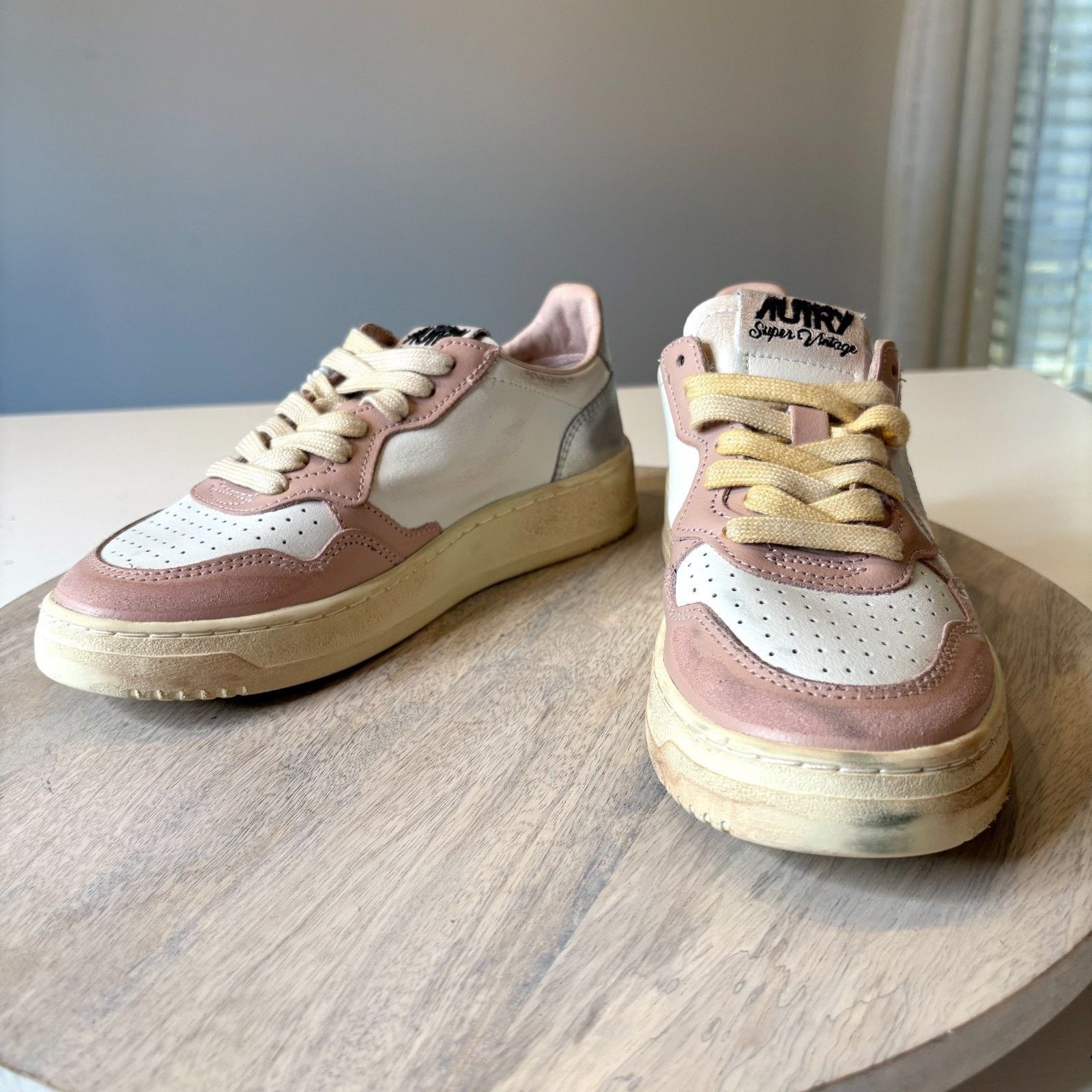 AUTRY Autry Super Vintage Pink White Beige Sneakers Women’s Sz 36 Size US 6 / IT 36 - 3 Thumbnail