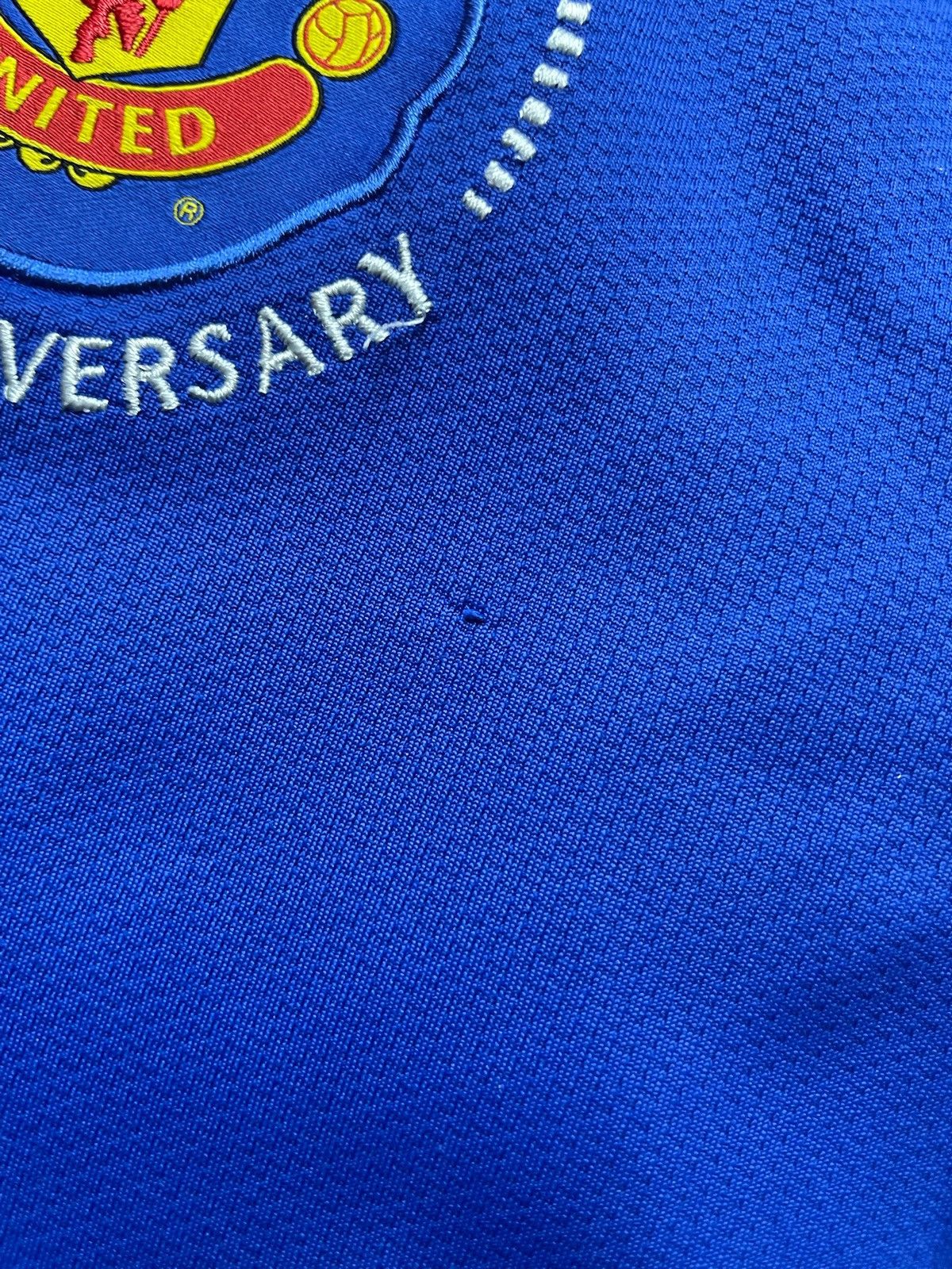 Nike × Vintage Vintage Nike Manchester United soccer jersey blue size L Size US L / EU 52-54 / 3 - 6 Thumbnail