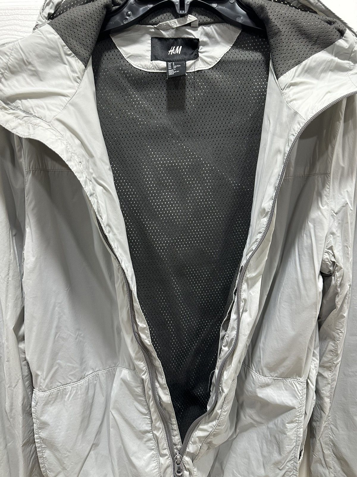 H&M H&M Grey Windbreaker SZ S Size US S / EU 44-46 / 1 - 3 Thumbnail