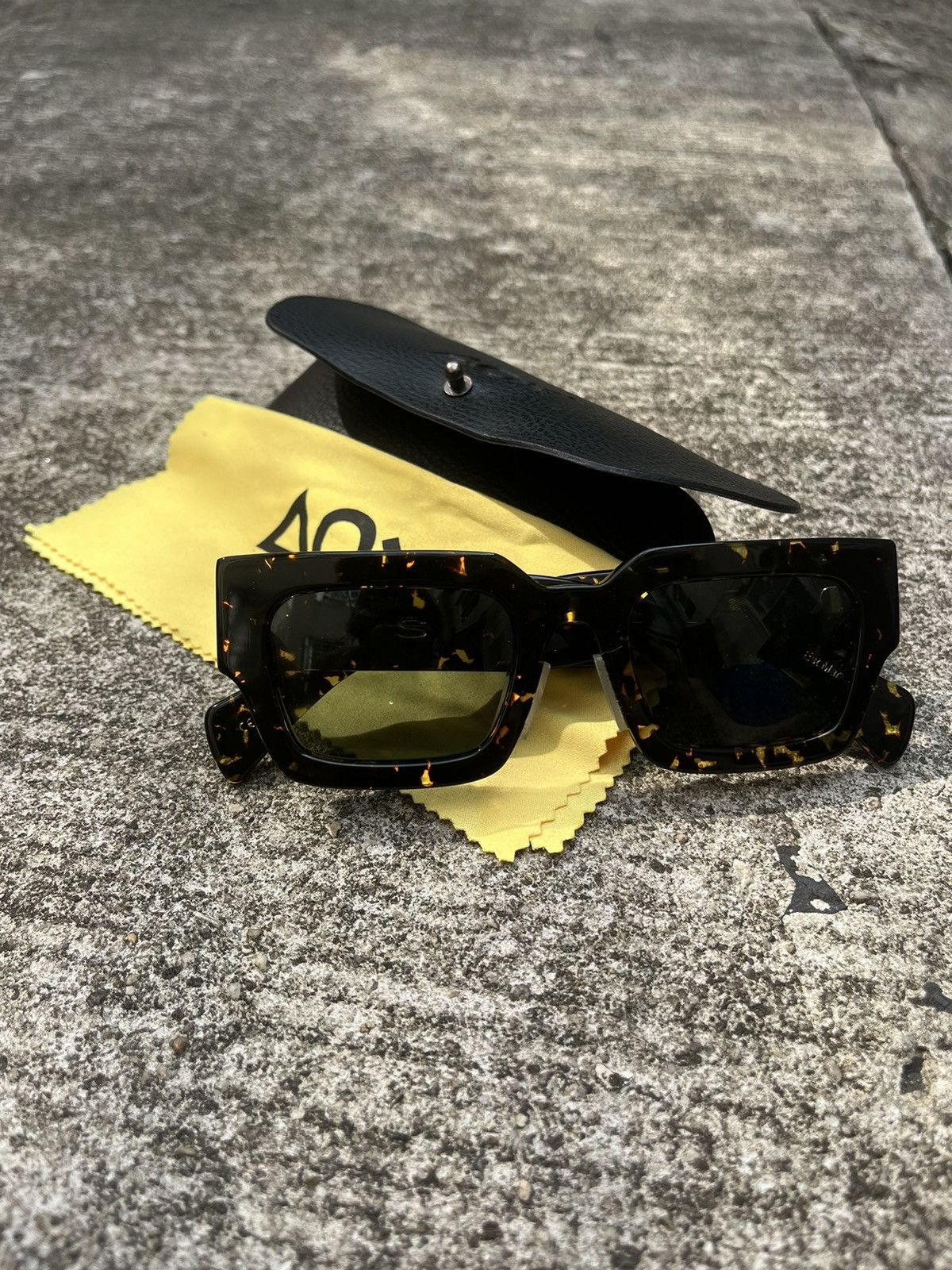 Designer AOX Designer Sunglasses Size ONE SIZE - 2 Thumbnail
