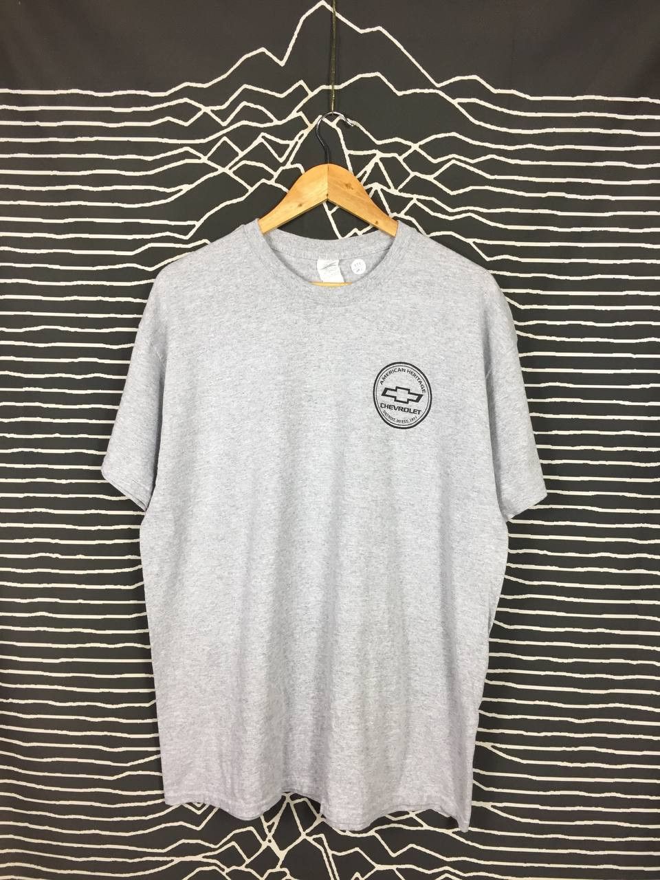 Gildan × Mustang × Vintage Chevrolet An American Heritage Big Logo Racing Tee Size US XL / EU 56 / 4 - 4 Thumbnail
