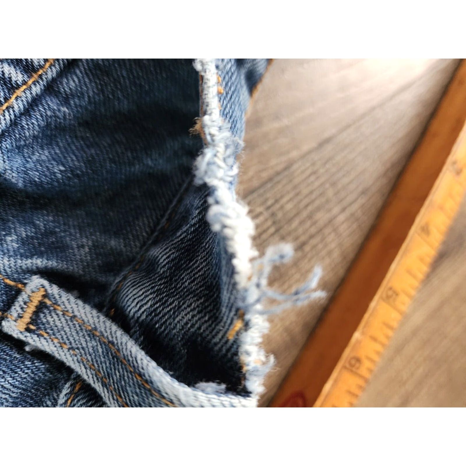 Old Navy VINTAGE Old Navy Relaxed Fit Jeans 38x34 Blue Distressed Y2K Style Mens Size US 38 / EU 54 - 8 Thumbnail