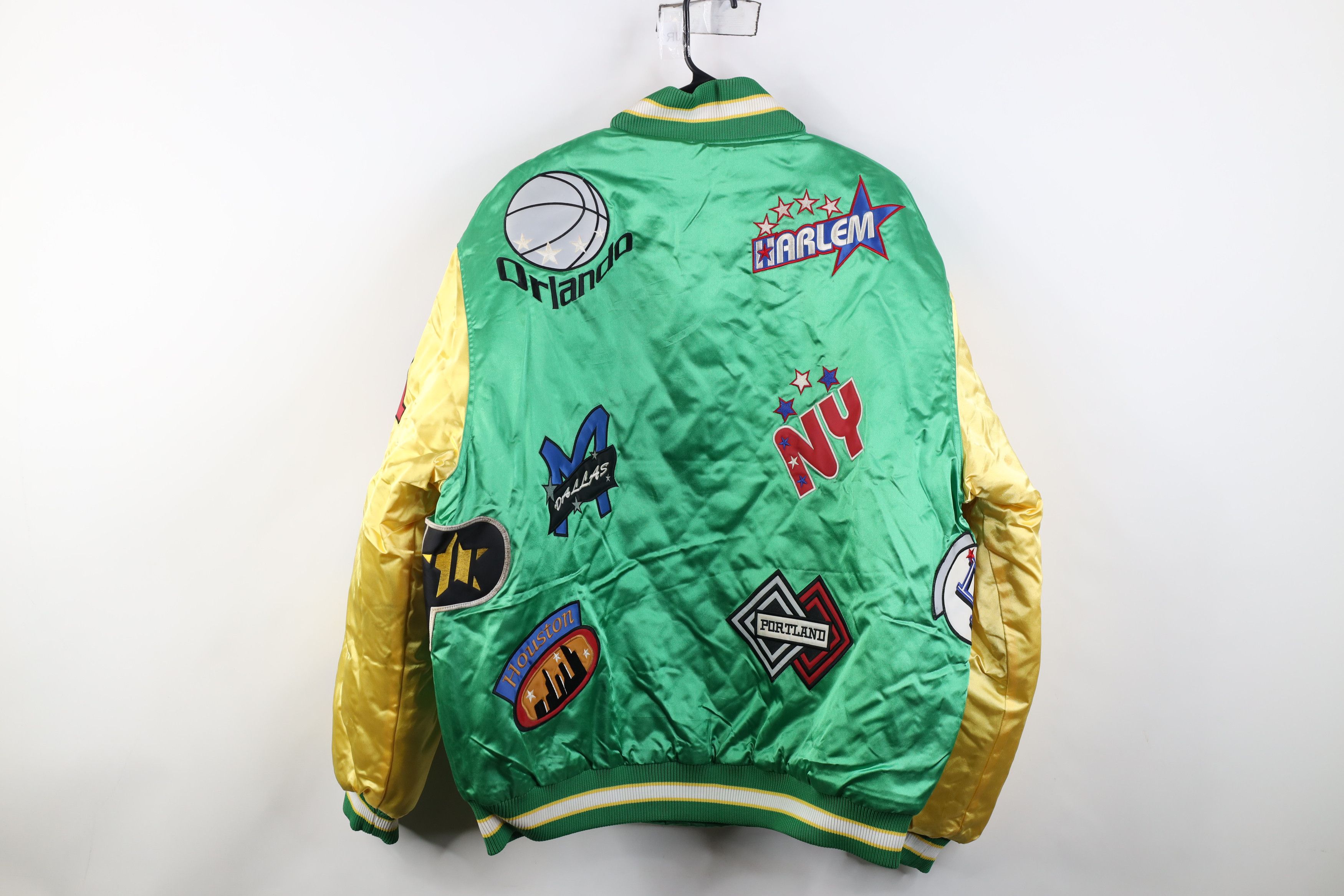 Vintage Deadstock Vintage 90s Quilted Satin Bomber Jacket Green Size US XL / EU 56 / 4 - 16 Thumbnail