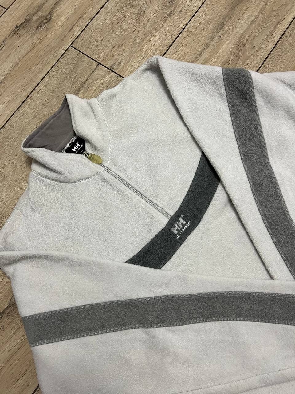 Helly Hansen Vintage Helly Hansen Fleece Jacket 1/2 Zip sz L White Active Size US L / EU 52-54 / 3 - 3 Thumbnail
