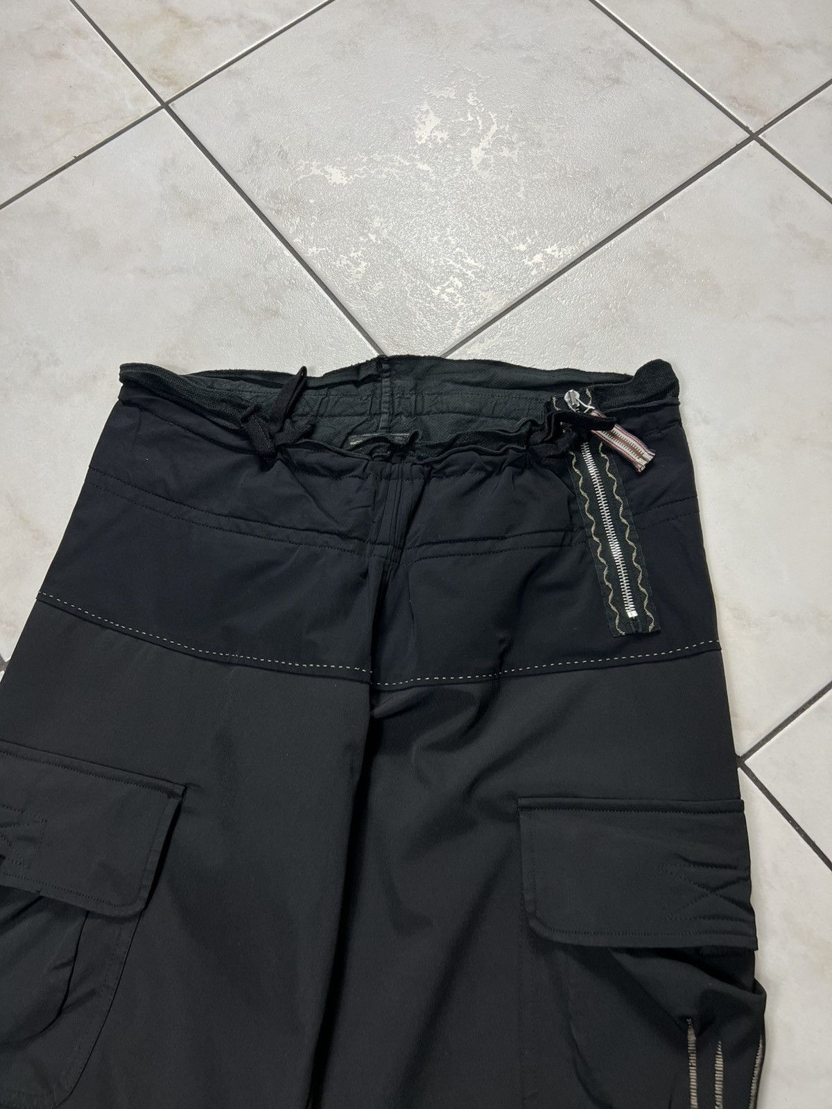 Marithe + Francois Girbaud Marithe + Francois Girbaud nylon y2k cargo pocket zip pants Size 27" / US 4 / IT 40 - 3 Thumbnail