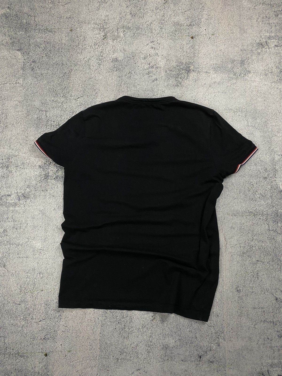 Moncler Rare Moncler Big Hand Logo Basic Hype Slim T Shirt Size US M / EU 48-50 / 2 - 15 Thumbnail