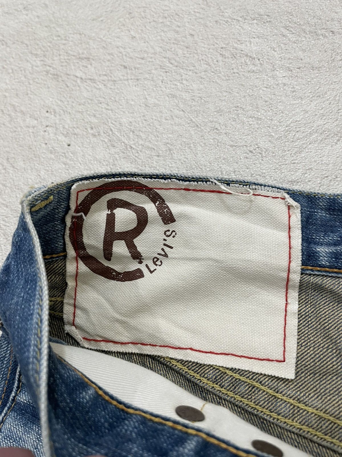 Levi's 2000s Levis 501 Distressed Denim Washed Jeans Loose Fit Y2K Size US 31 - 6 Thumbnail