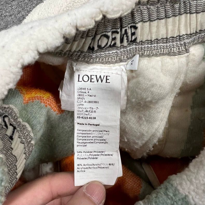 Loewe Loewe sizeXS Scruffy shorts Size US 36 / EU 52 - 6 Thumbnail