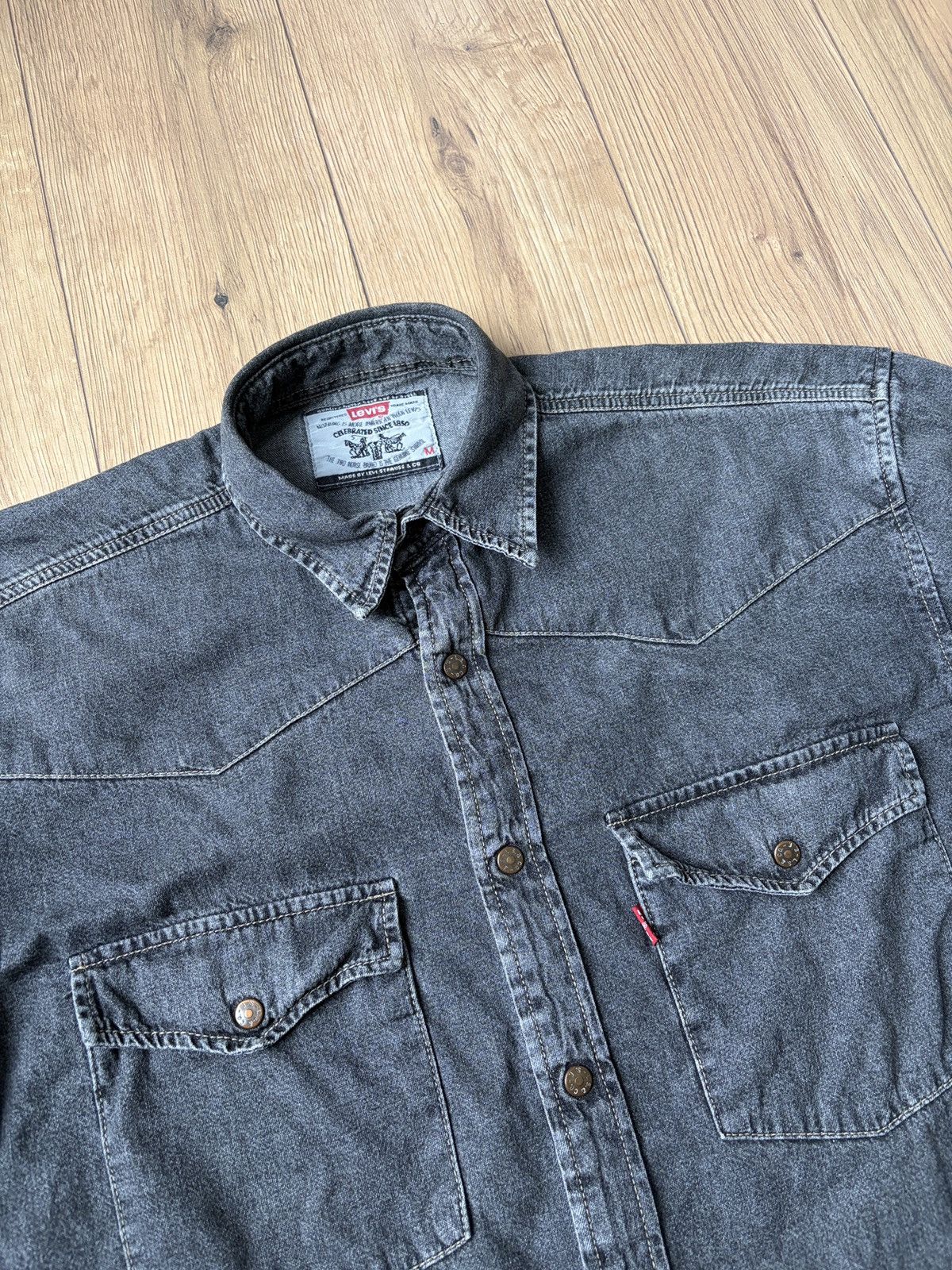 Levi's Vintage Clothing Levis Vintage Gray Heavy Denim Jeans Shirt Size US M / EU 48-50 / 2 - 6 Thumbnail